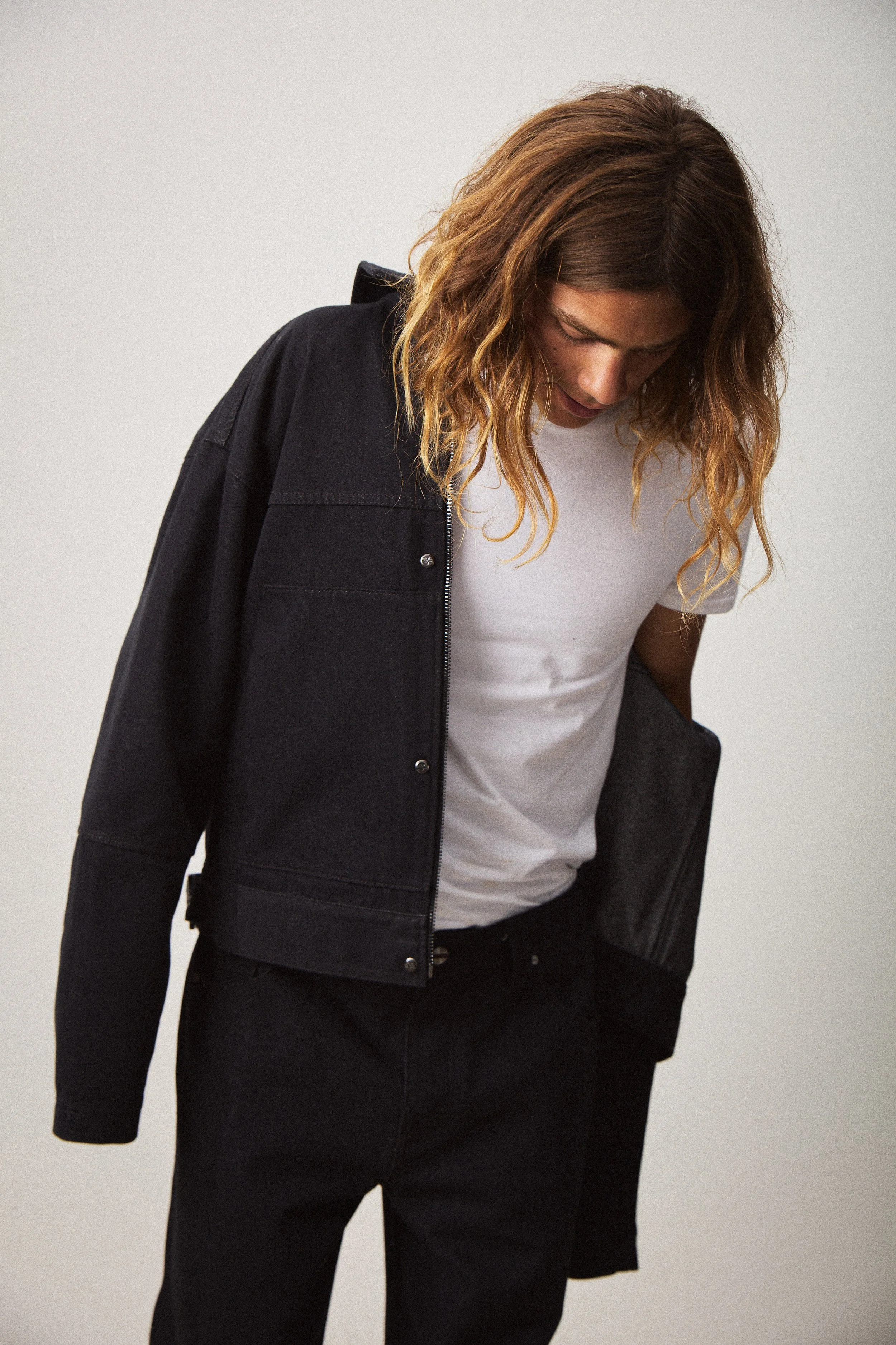 TW_PAIGEDENIM_FL7_DETAIL_0285.jpg