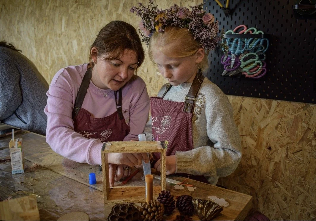 Tuesday 14th  April 3pm Children's flower crowns and bug hotels