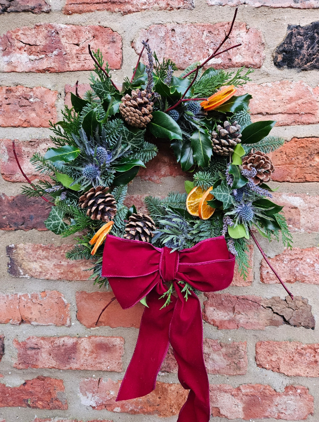 Christmas wreath at Dewars 16.12.25 7pm