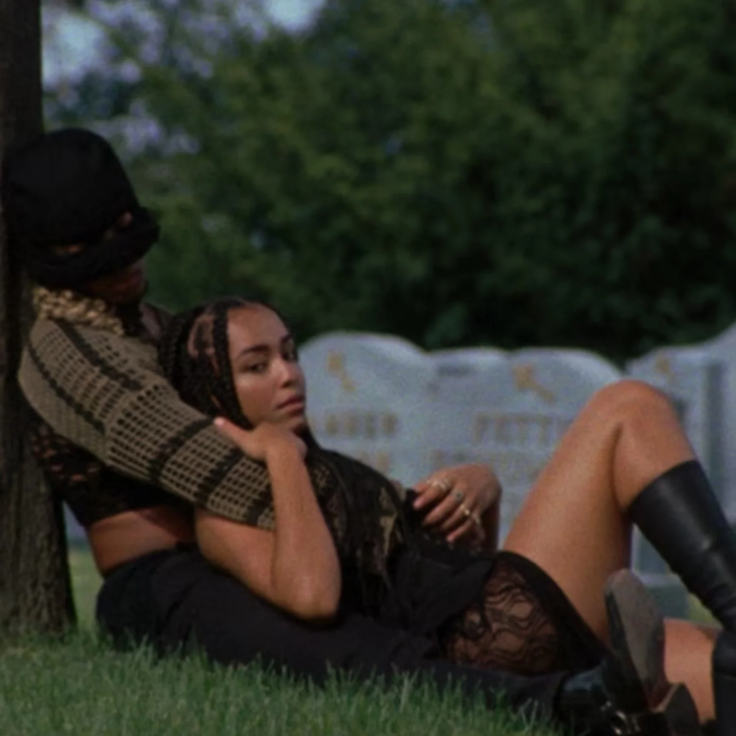 King Isis “Make It Up”