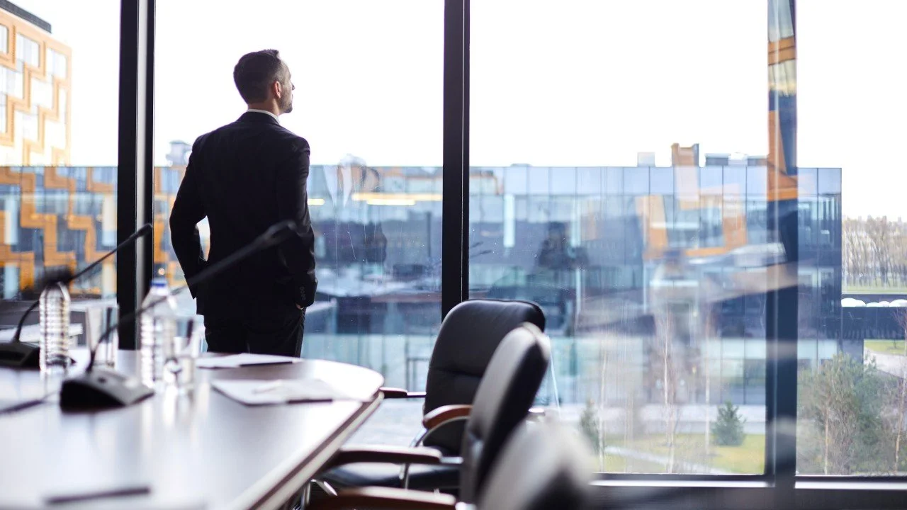 The Caution Flags of Today’s High‑Earning Job Search