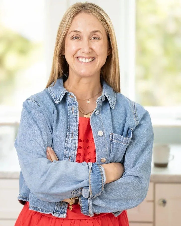 Hi, I'm Margo 👋 Nutritional consultant, seasonal eating nerd, and the person who will never ask you to give up your morning coffee. I work with women who are done with food rules and ready to actually feel good &mdash; in a way that lasts. If that s
