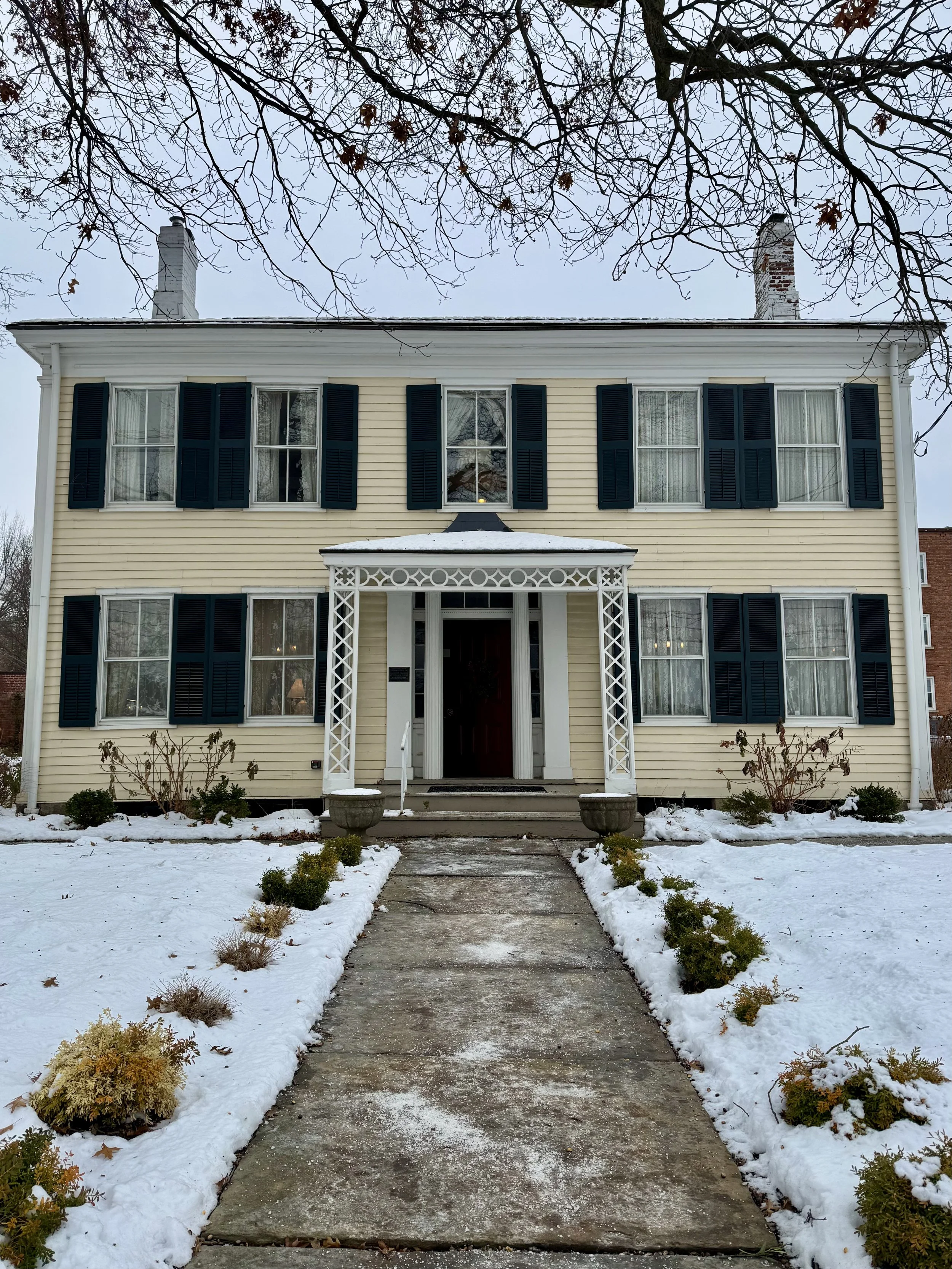 The Best Vintage Holiday Market in Cleveland