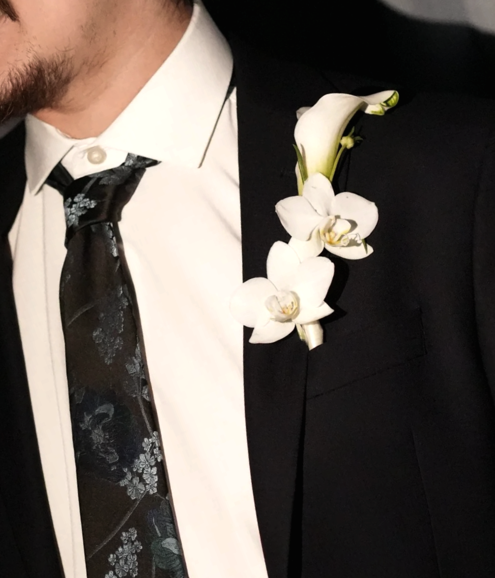 wedding men florals liliana groomsman.png