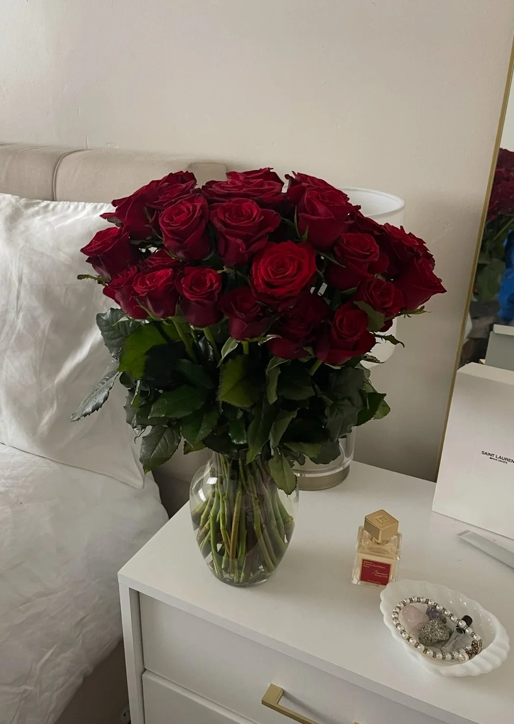 Grand Bedside Roses