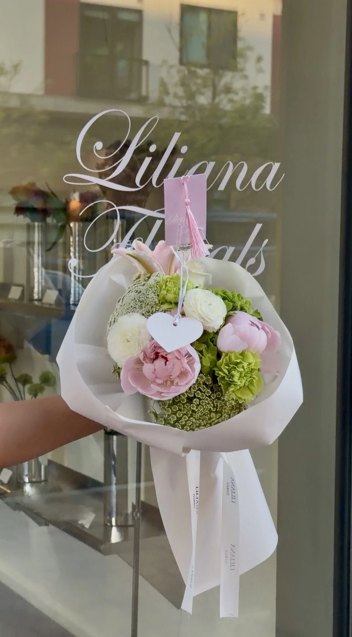Pretty cute aesthetic bouquet.JPG
