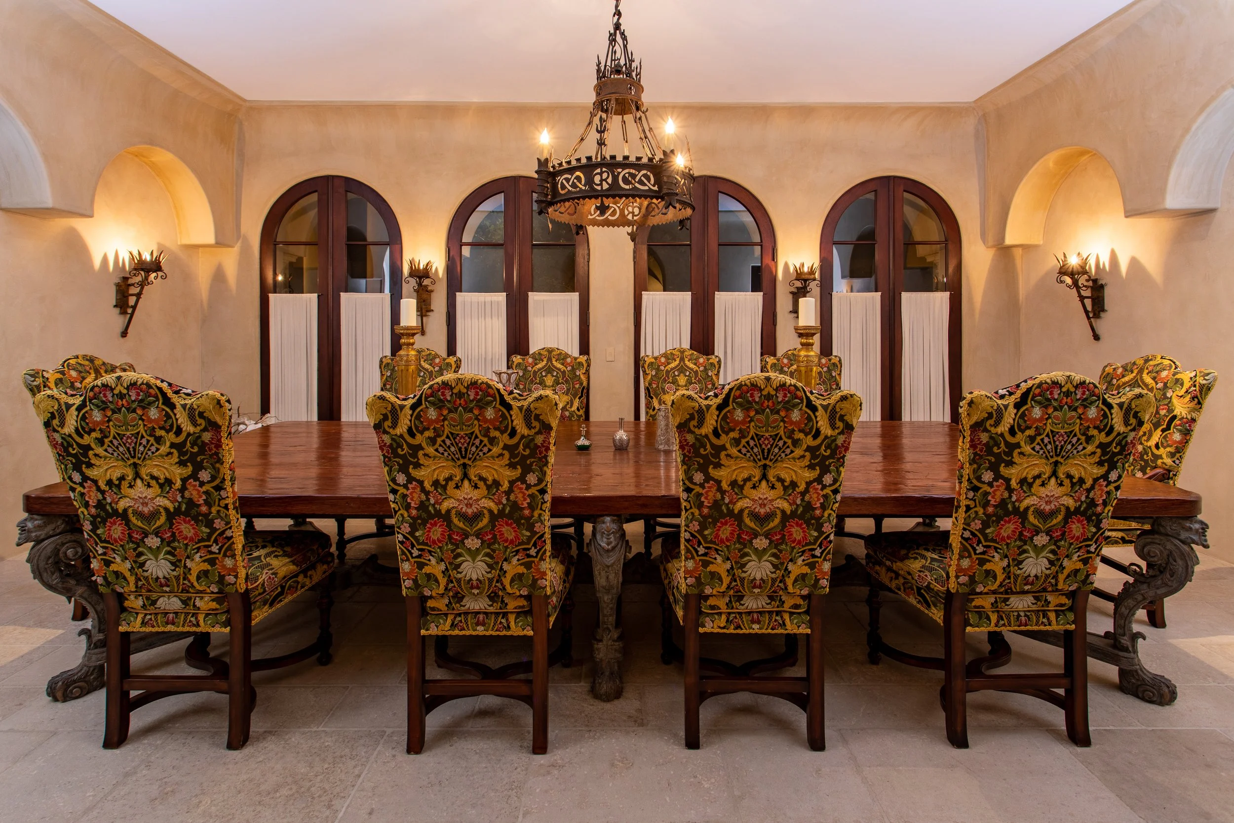 Dining room.jpg