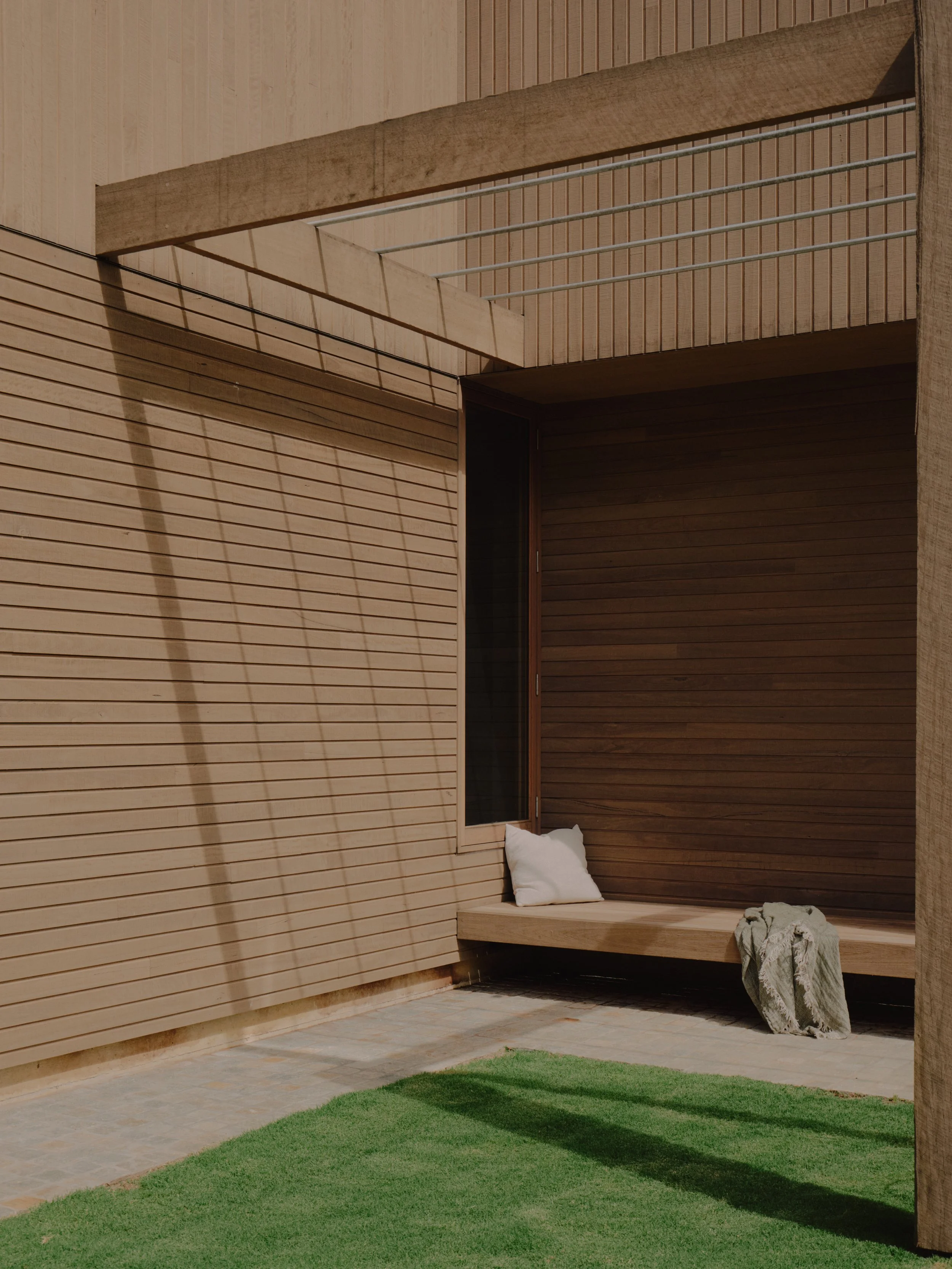 WebRes_Smith_Wolveridge_Tucks_150 (1).jpg