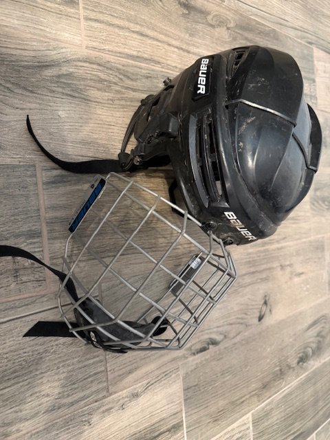 Bauer Helmet 1.jpeg