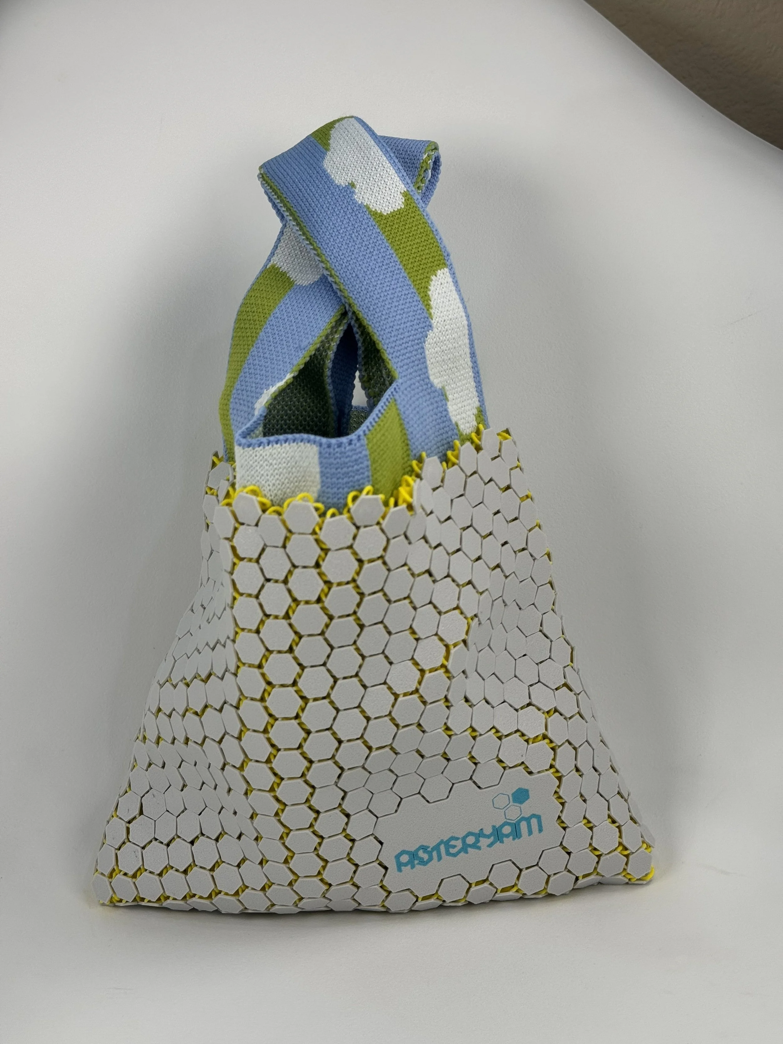 hexasling-flexible-pla-mesh-detail.jpg
