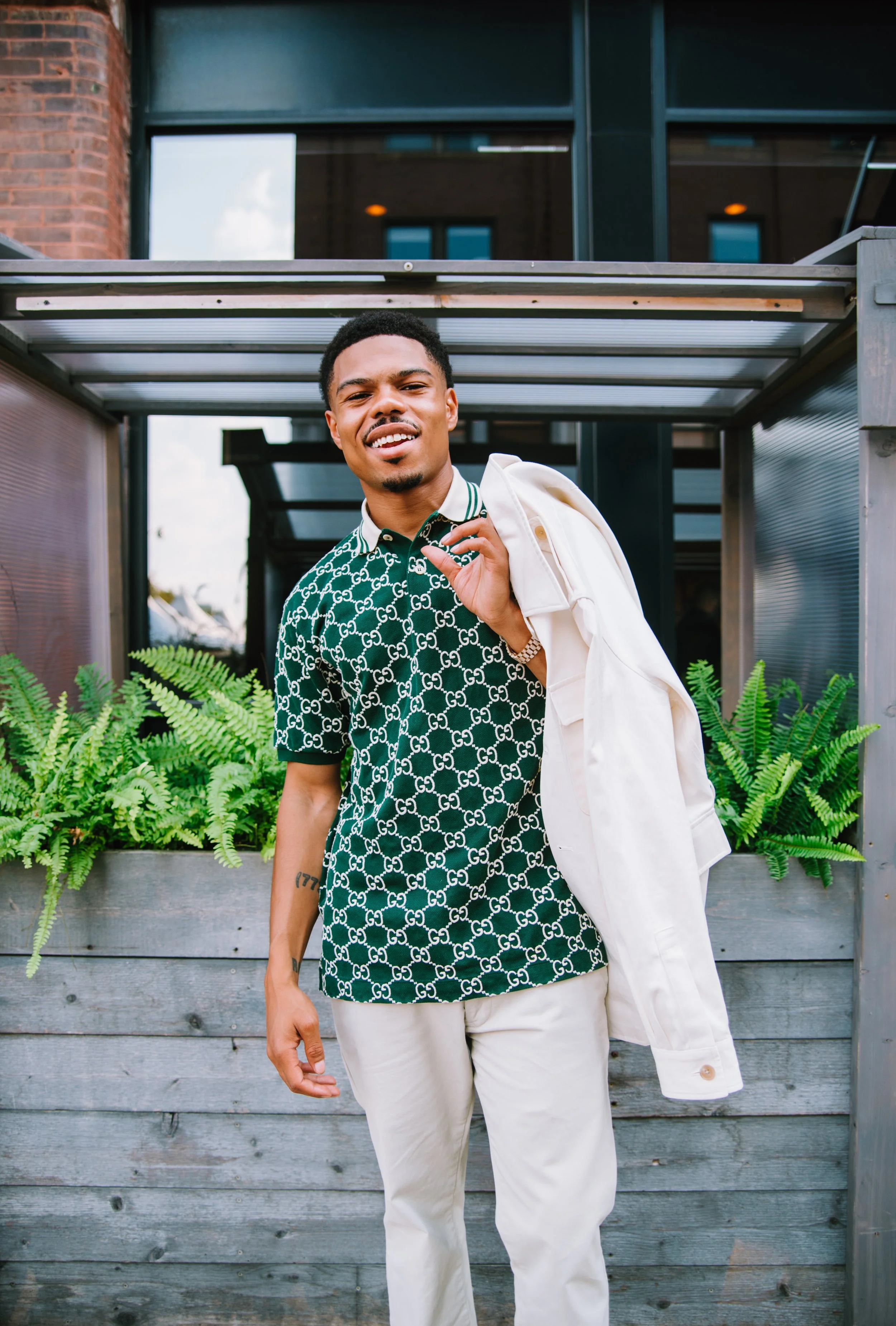 Taylor Bennett Press Kit-06.jpg