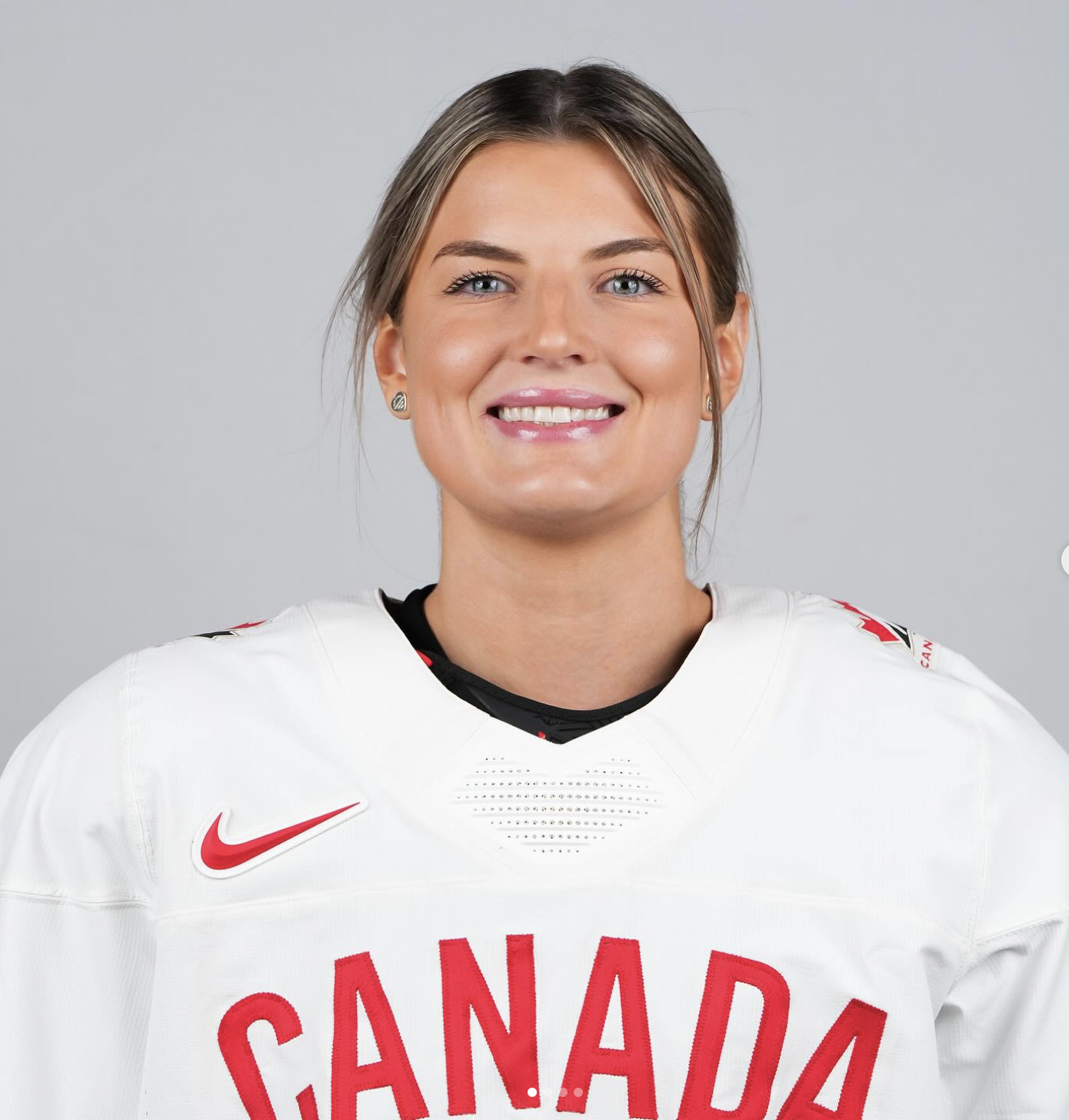 DANIELLE SERDACHNY - Hockey Canada