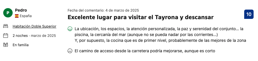 Recomendación de un lugar para visitar el Tayrona y descansar, con detalles sobre la ubicación, espacios, atención, paz, piscina, cercanía al mar y la cocina, además de menciones sobre el camino de acceso.