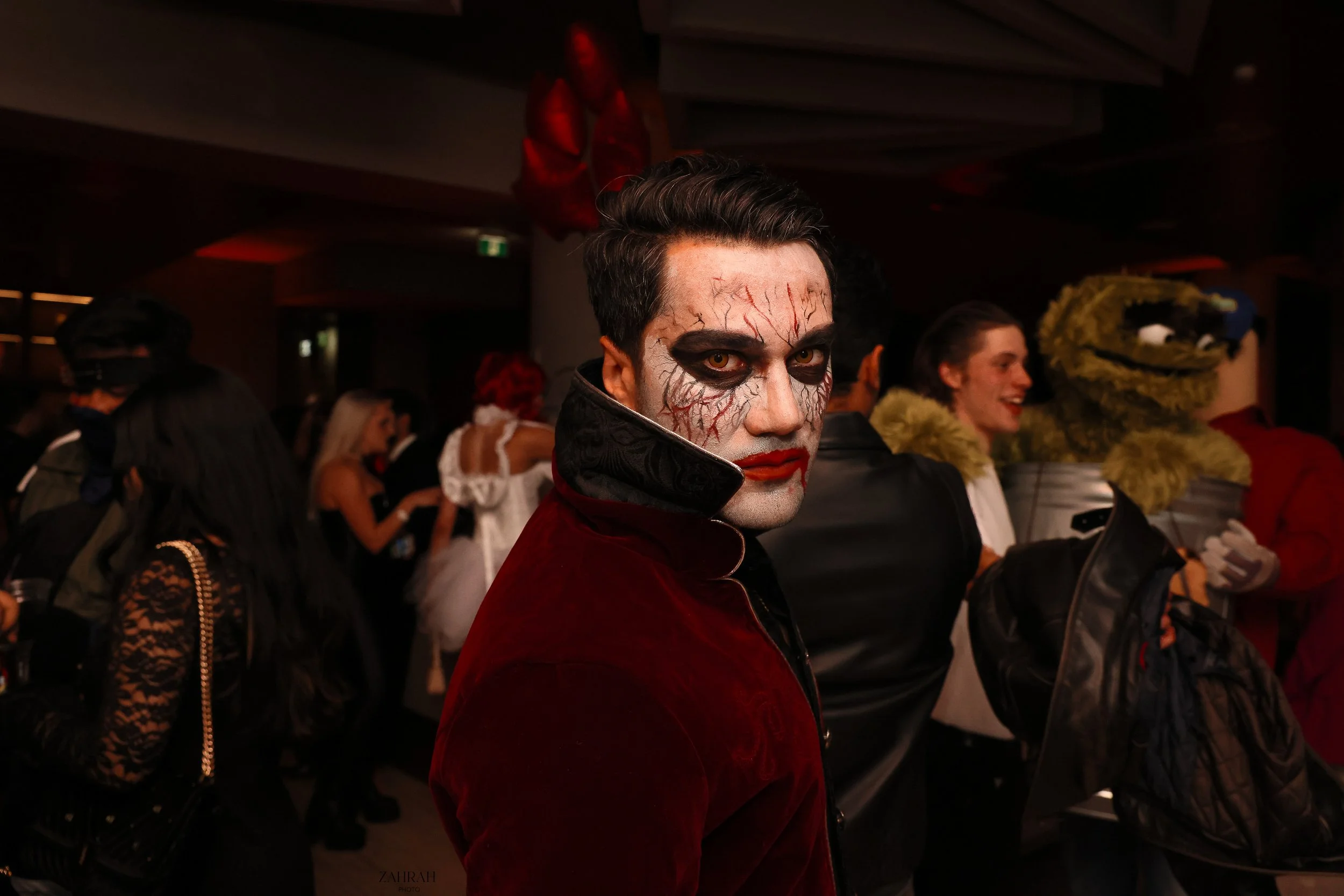 zahrah.photo-PorQueNo  halloween party vancouver 30 october 2025 party fiesta -5406.jpg