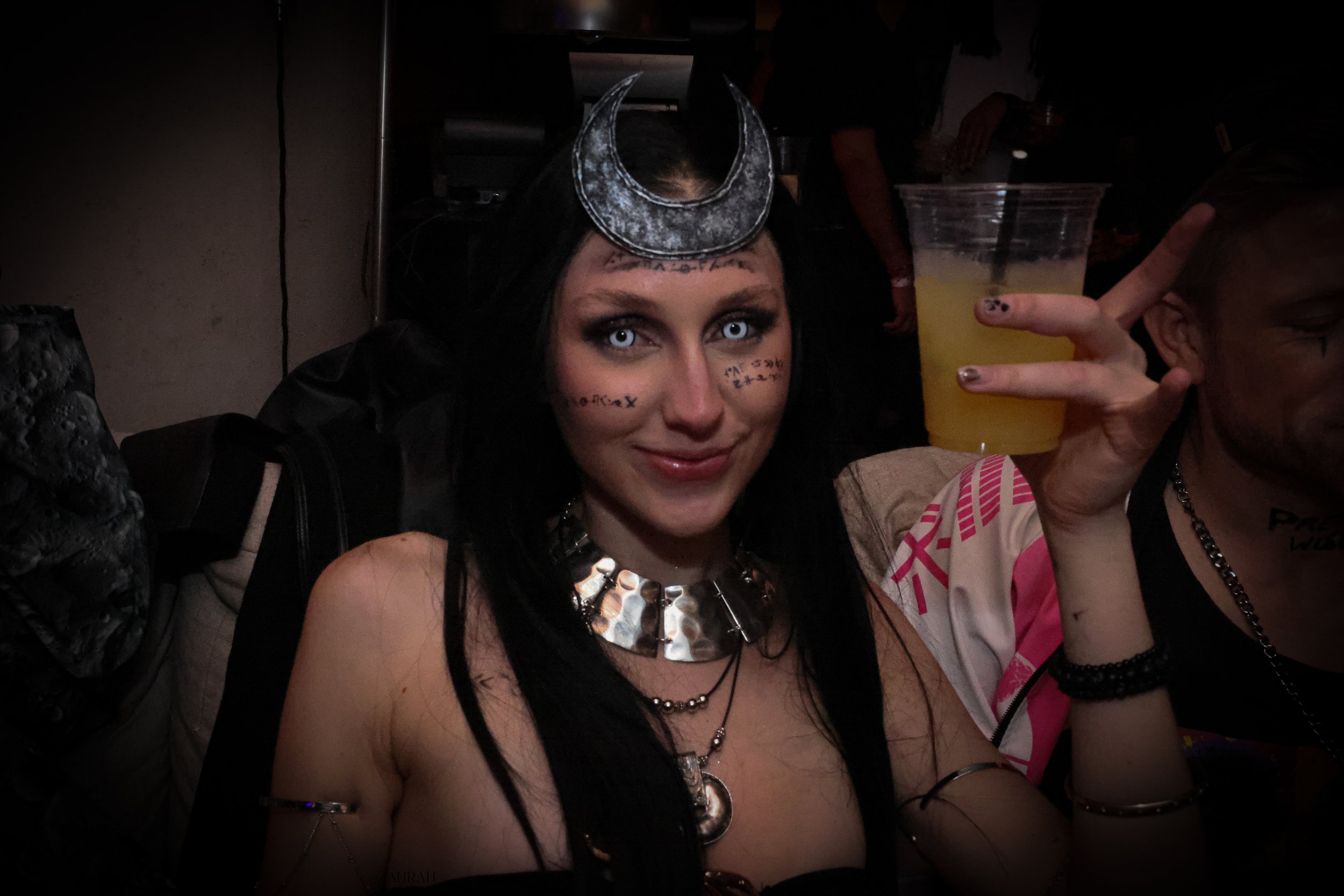 zahrah.photo-PorQueNo  halloween party vancouver 30 october 2025 party fiesta -4982.jpg
