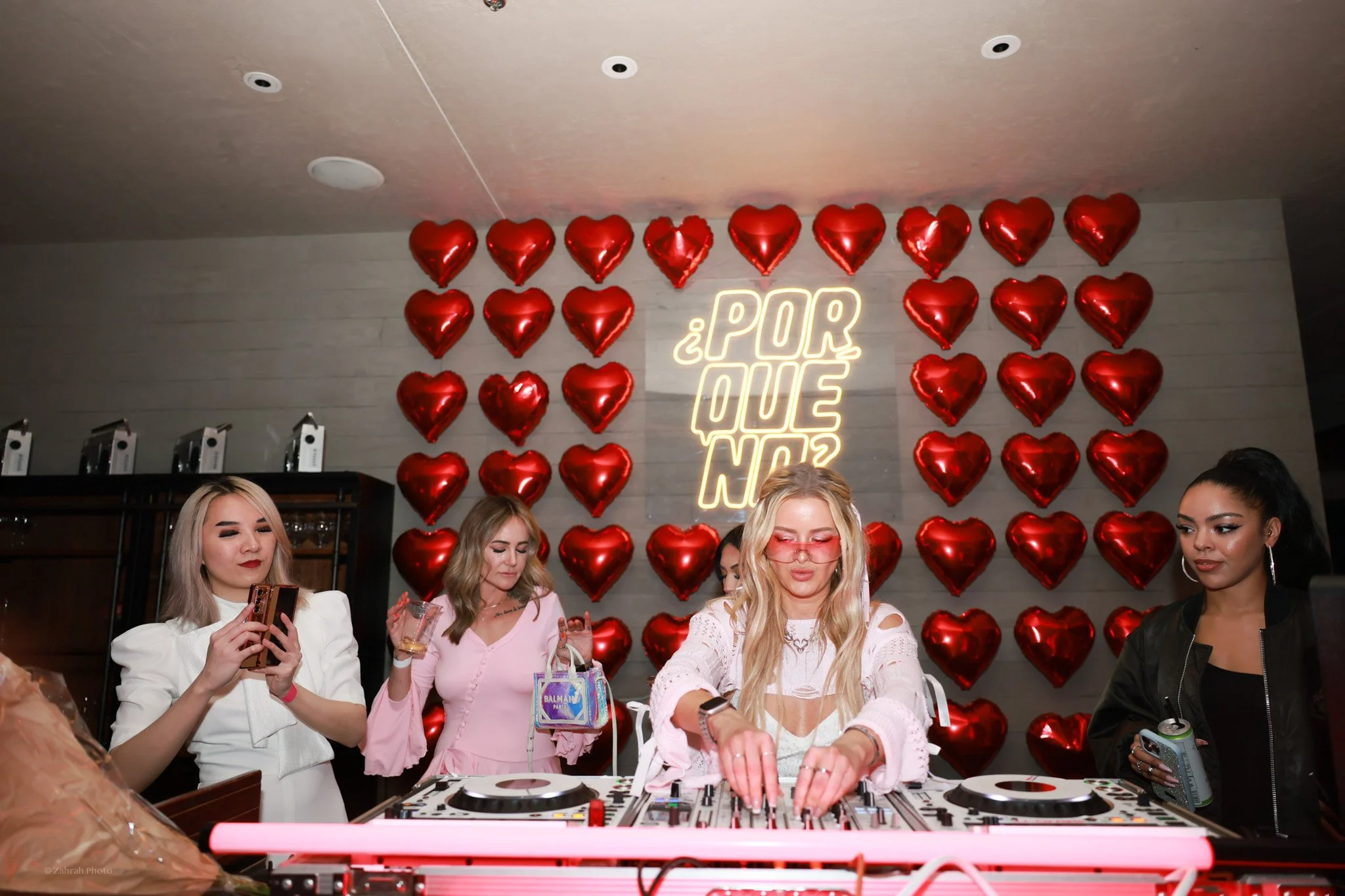zahrahphoto_porqueno_valentines_kiki_birthday_casa_amor-137.jpg