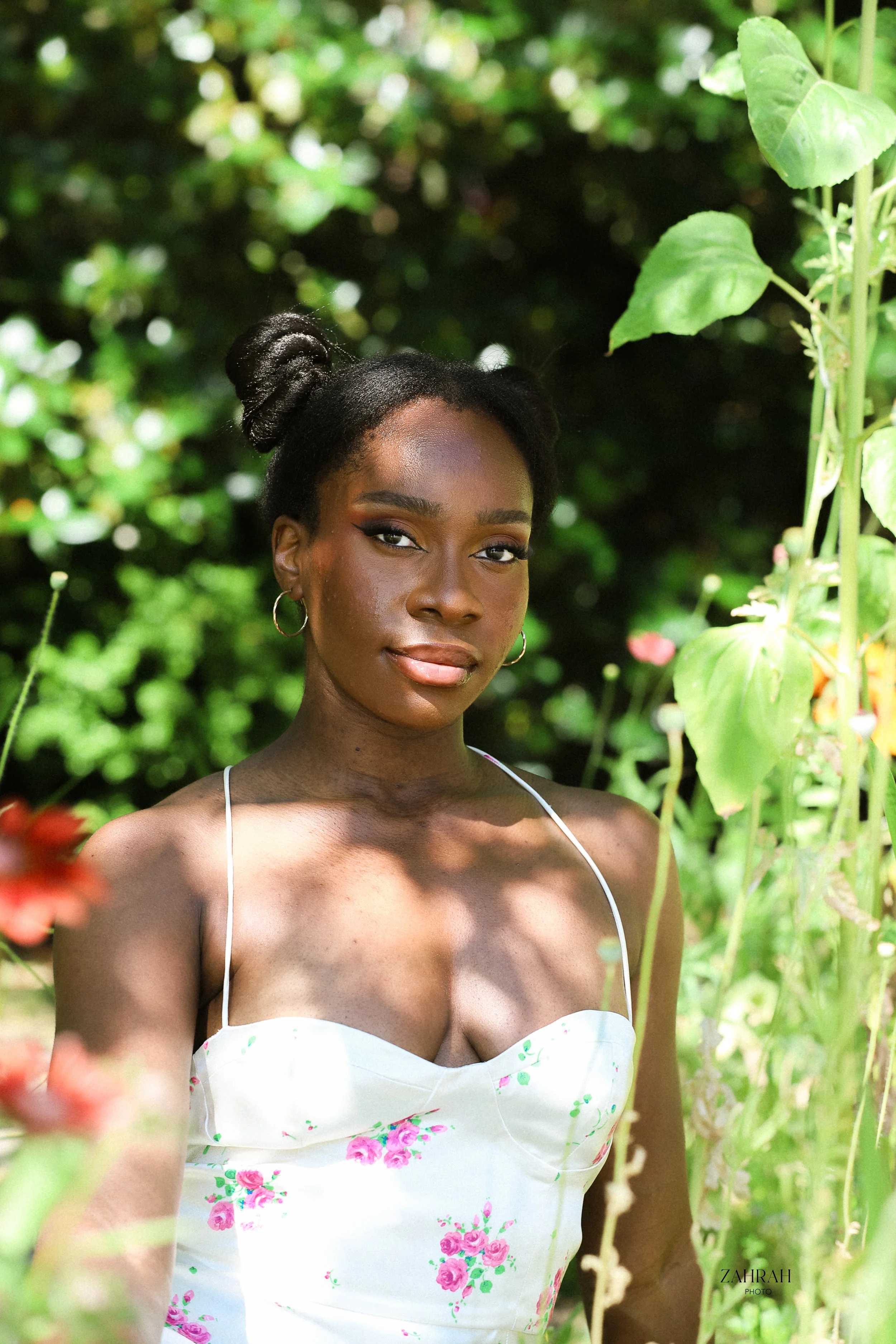 She moves gently,
but her presence is undeniable.

Held by light.
Framed by nature.
Captured as she is.

Join upcoming sessions in Vancouver
zahracreativestudio@gmail.com