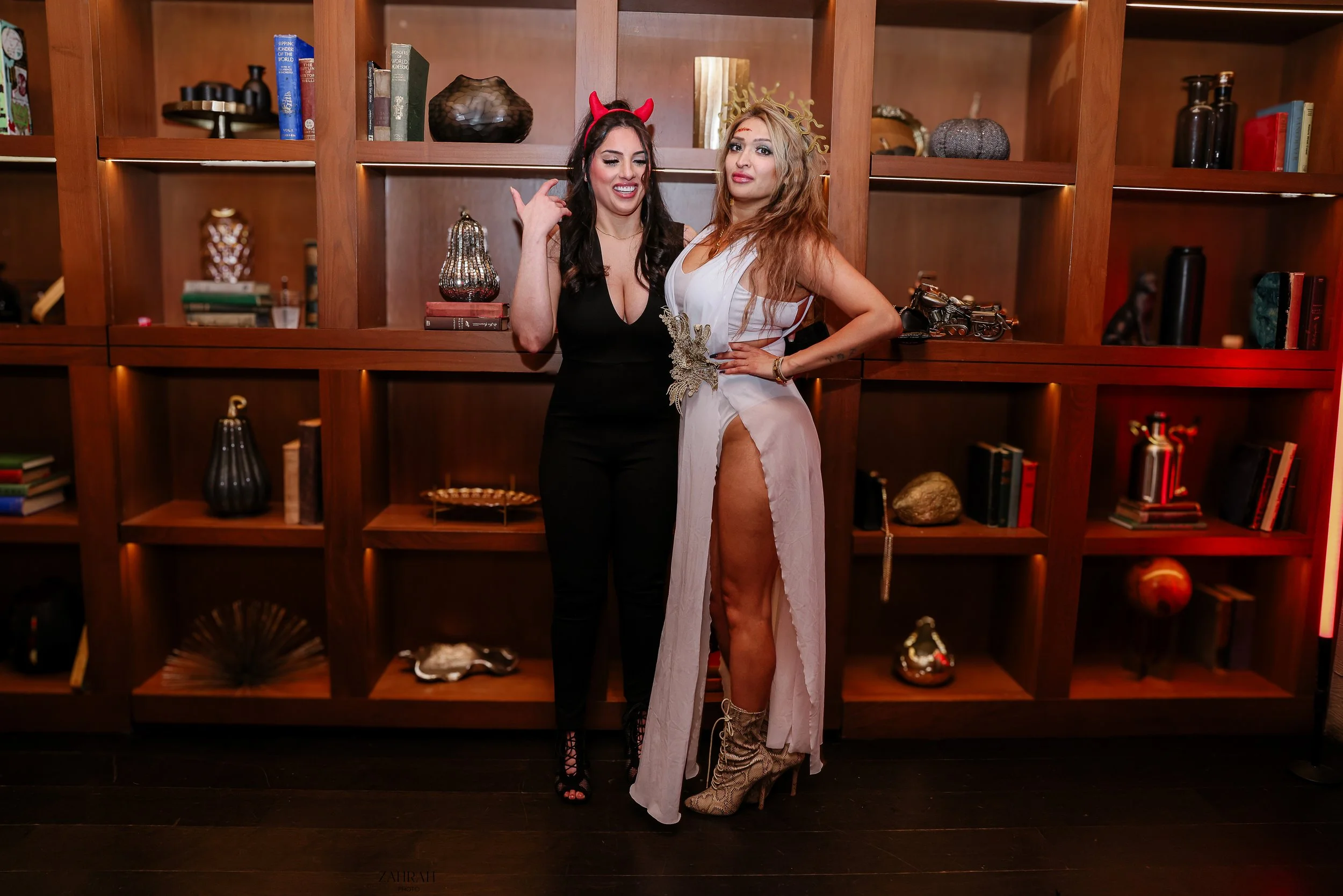zahrah.photo-PorQueNo  halloween party vancouver 30 october 2025 party fiesta -4916.jpg