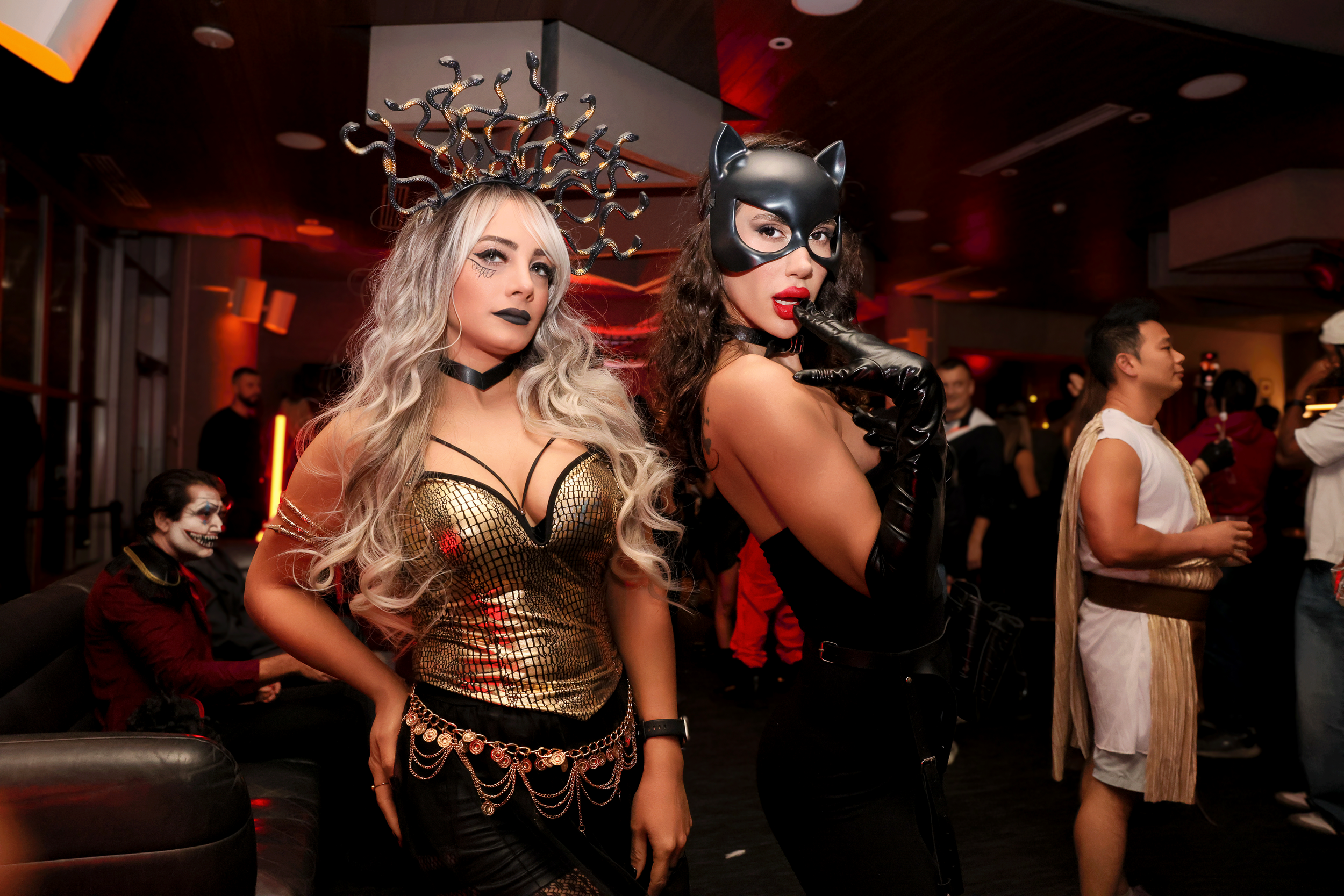 zahrah.photo-PorQueNo--halloween-party-vancouver-30-october-2025-party-fiesta--4452.png