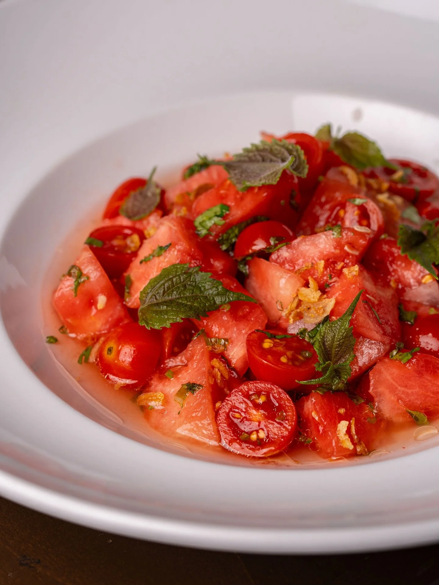 Seasonal Fruit Salad!
We are catching the last of the watermelon season this month.
Going with some @hofarmshawaii tomatoes, mint tea vinaigrette, and shiso 😋