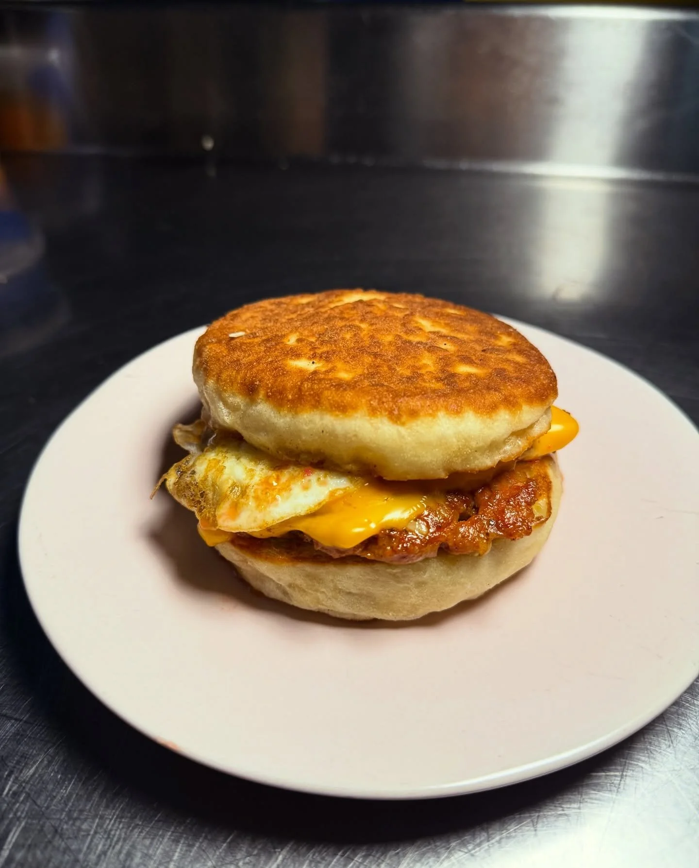 The MgMuffin is now live!
We added on some brunch items all day everyday @mamaguavahnl 🔥

See you this week.
Click the link in bio for reservations, takeout, or to cop our Chinatown tee!