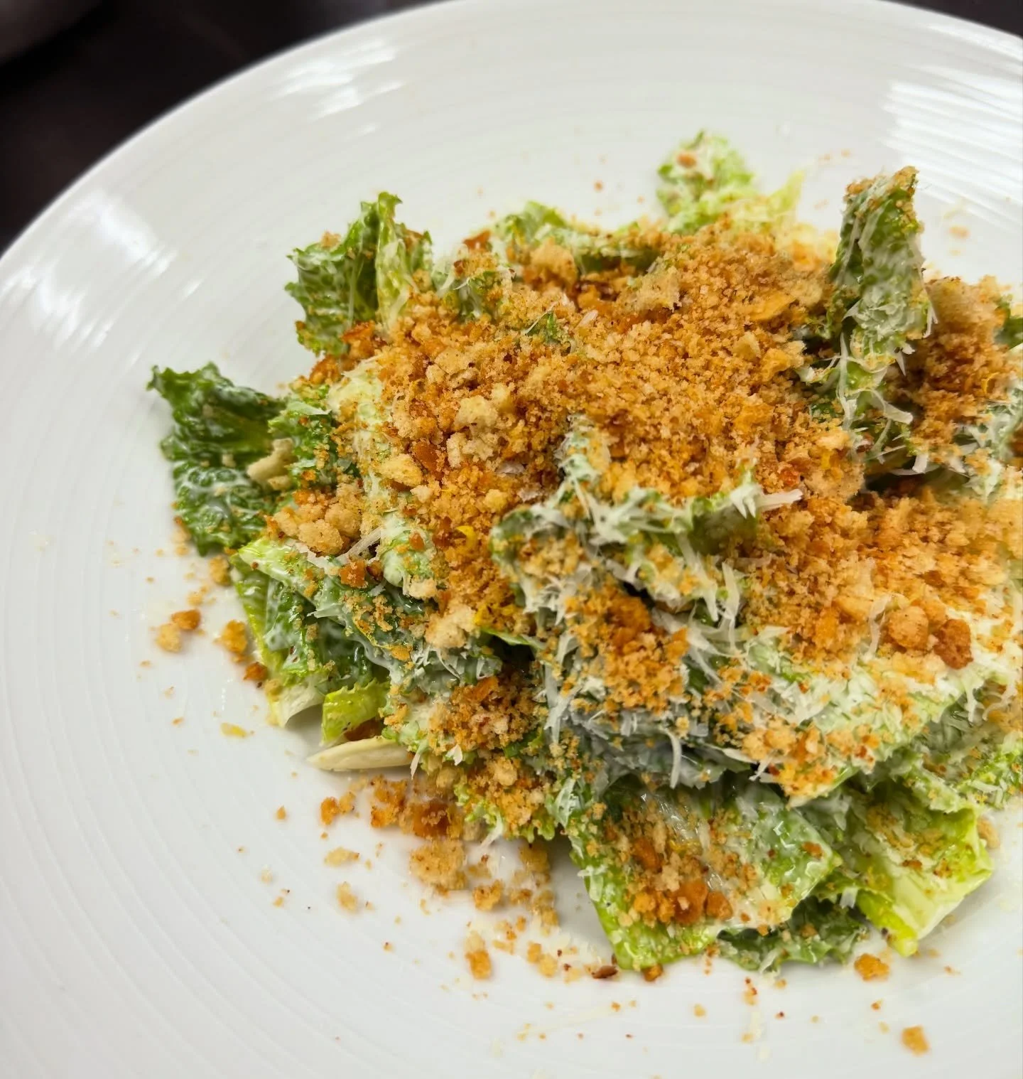 Come by for lunch and have a salad! 
Along with your karaage and fish curry of course.

Link in bio for takeout/ reservations!