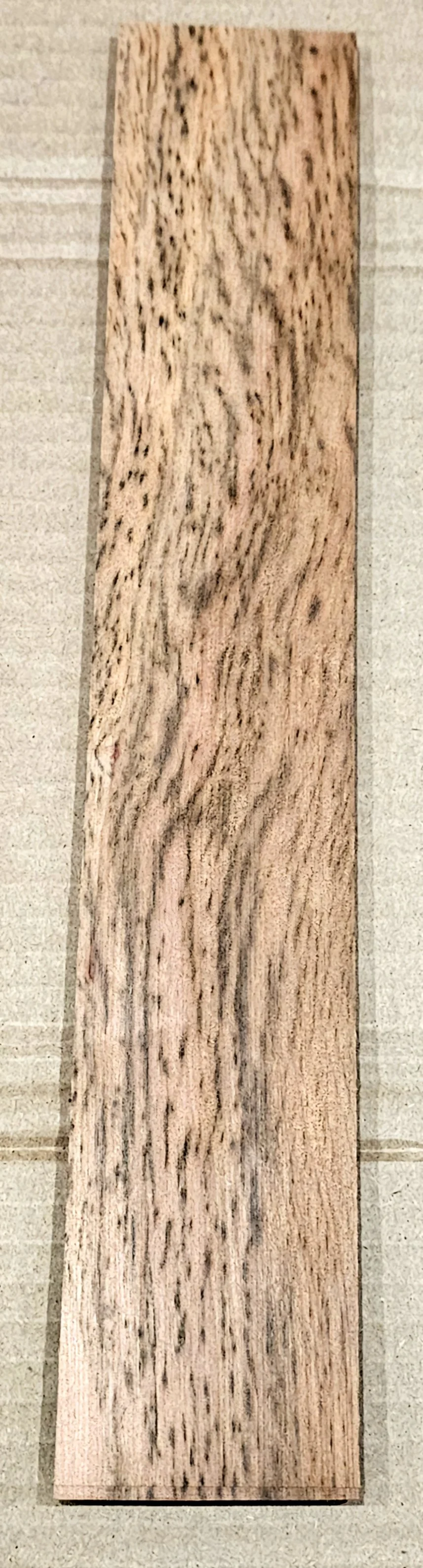 Tiger Myrtle soprano ukulele fretboard #01