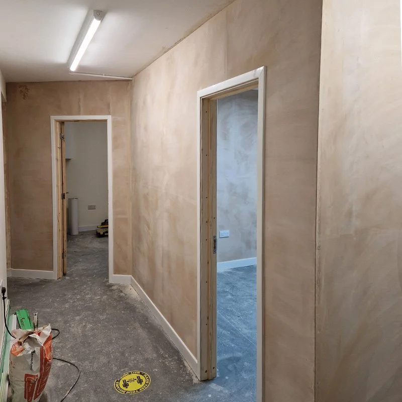 Plastering-and-Rendering-Services-Plaster-Image.jpg