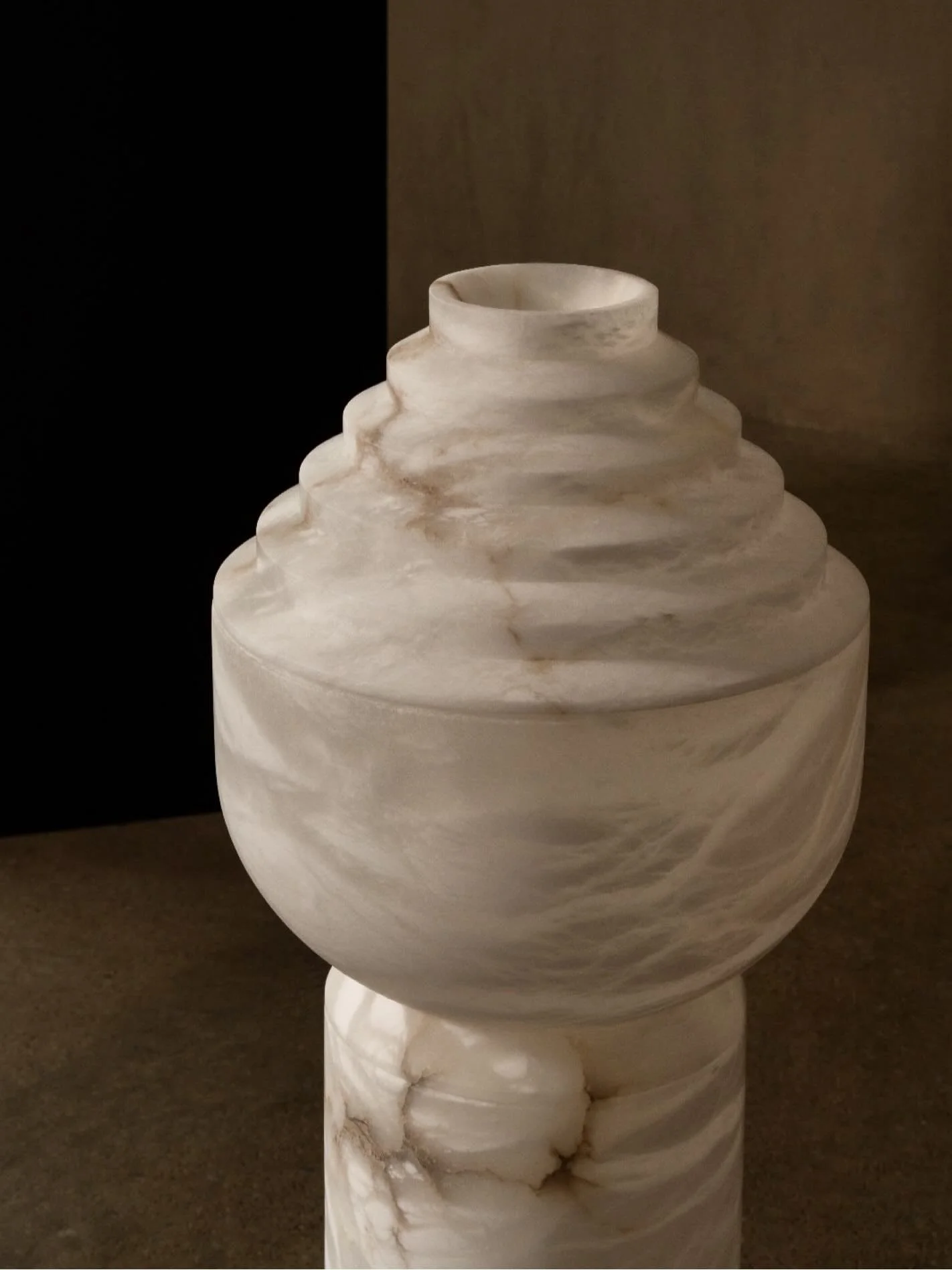 VOLCA Column lamp &bull; detail of alabaster lampshade &bull; photo : @studio.brinth 
.
.
#obscuraesam #lighting #collectibledesign #alabaster #alabasterlamp #stone #finefurniture