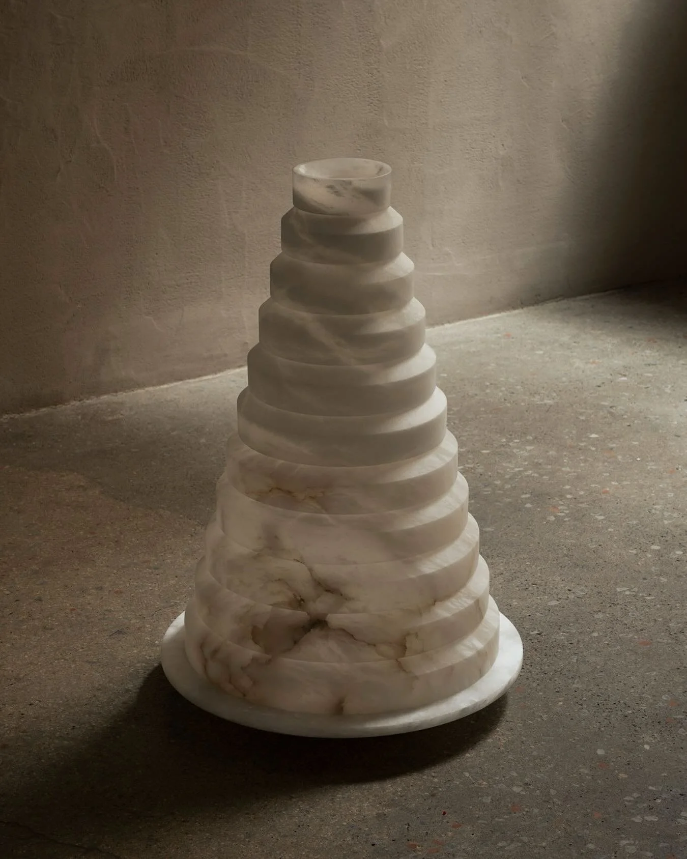 CONICA large &bull; alabaster table lamp &bull; size : 39 x H.57 cm &bull; photo : @studio.brinth 
.
.
#obscuraesam #lighting #collectibledesign #alabaster #alabasterlamp #stone #finefurniture