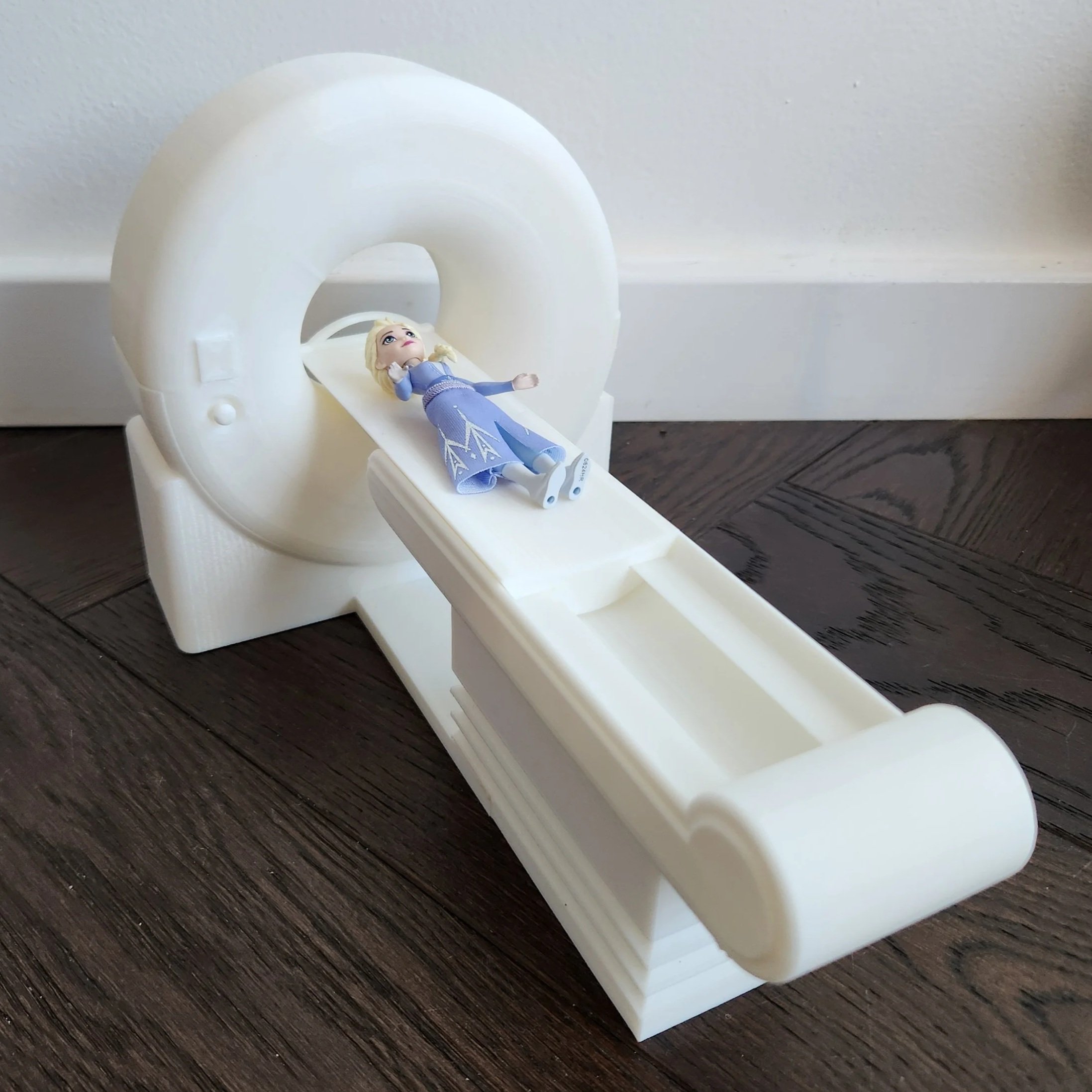 3D printed Medical Play Toy - MRI / CT Scanner