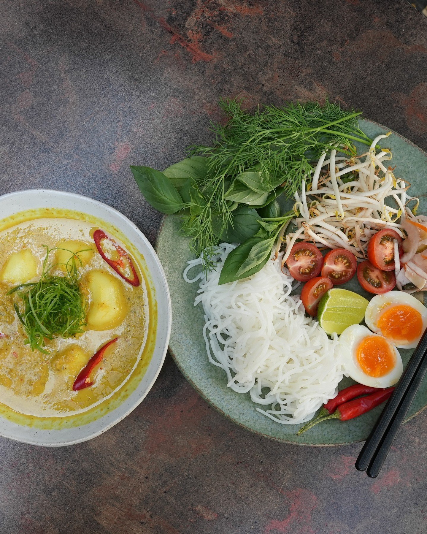 Skip the cooking today... Casa Thai is ready for you 🇹🇭 Make your reservation now on the website!