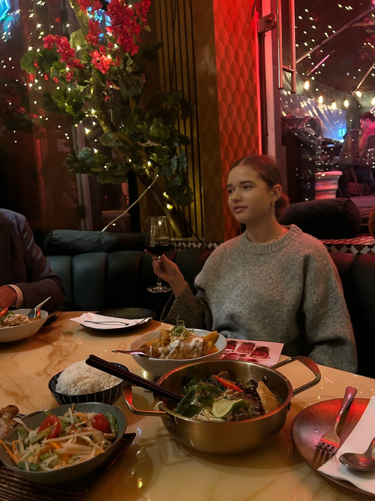 You feel this vibe through your screen. A unique Thai Dinner in the heart of Rotterdam. 😍🇹🇭