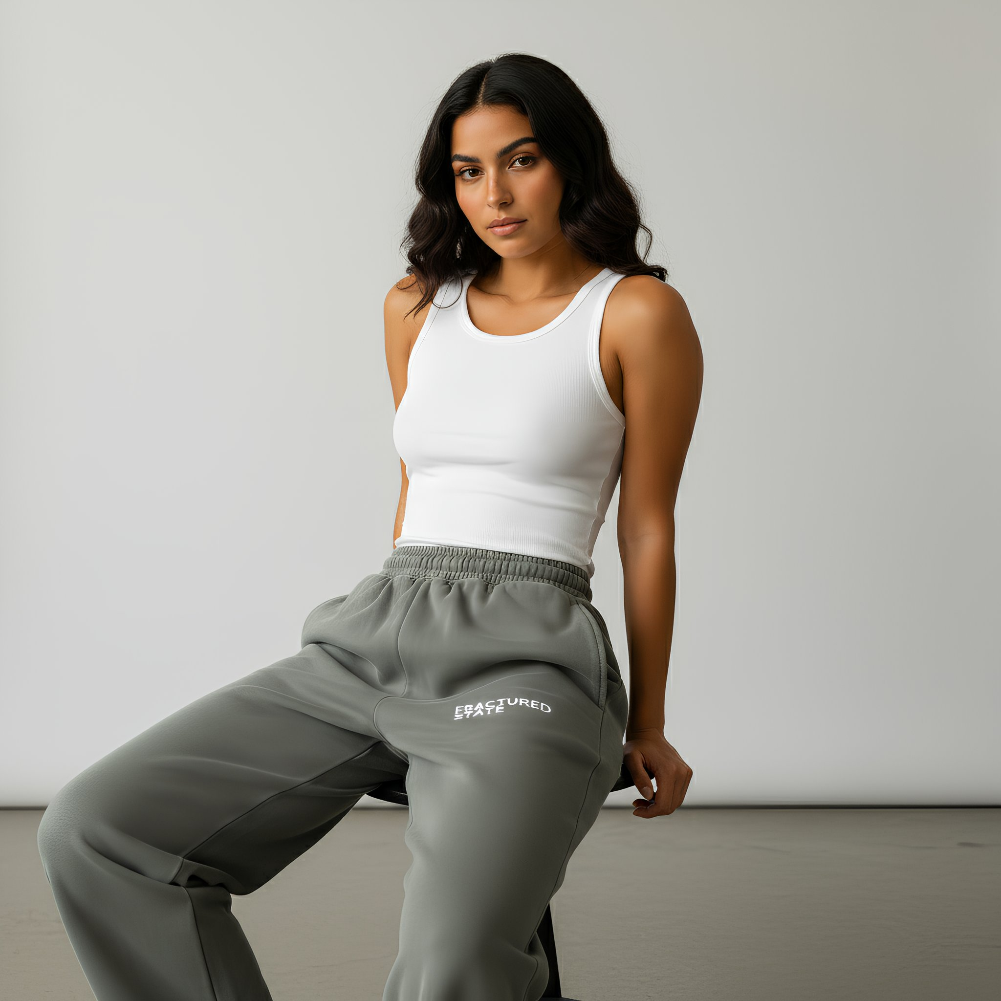 Straight leg sweatpants