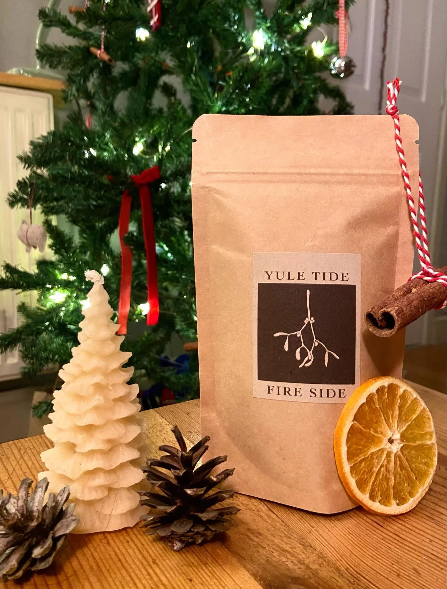 Coming this Friday at 6pm- Yuletide tea! 

A sneak peak at this deliciously spiced tea blend which has a base of Rooibos and Honeybush, accents of Blackberry Leaf and Tulsi, and a subtle sweetness from a hint of Liquorice Root to round out the Orange