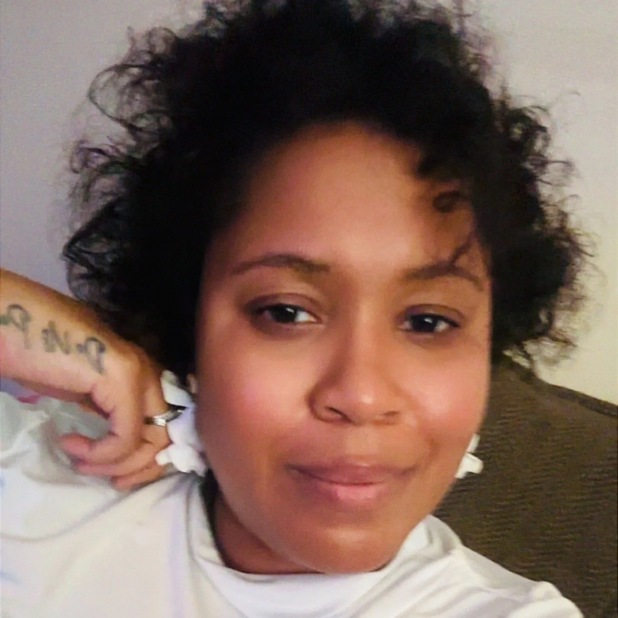 Grateful for my own ever-evolving journey &mdash;
with skincare, with stillness, with me.

The goal has never been perfection.
The goal is presence.
To show up softly, even when things feel messy, unsure, not ideal.
To meet myself in the places that 