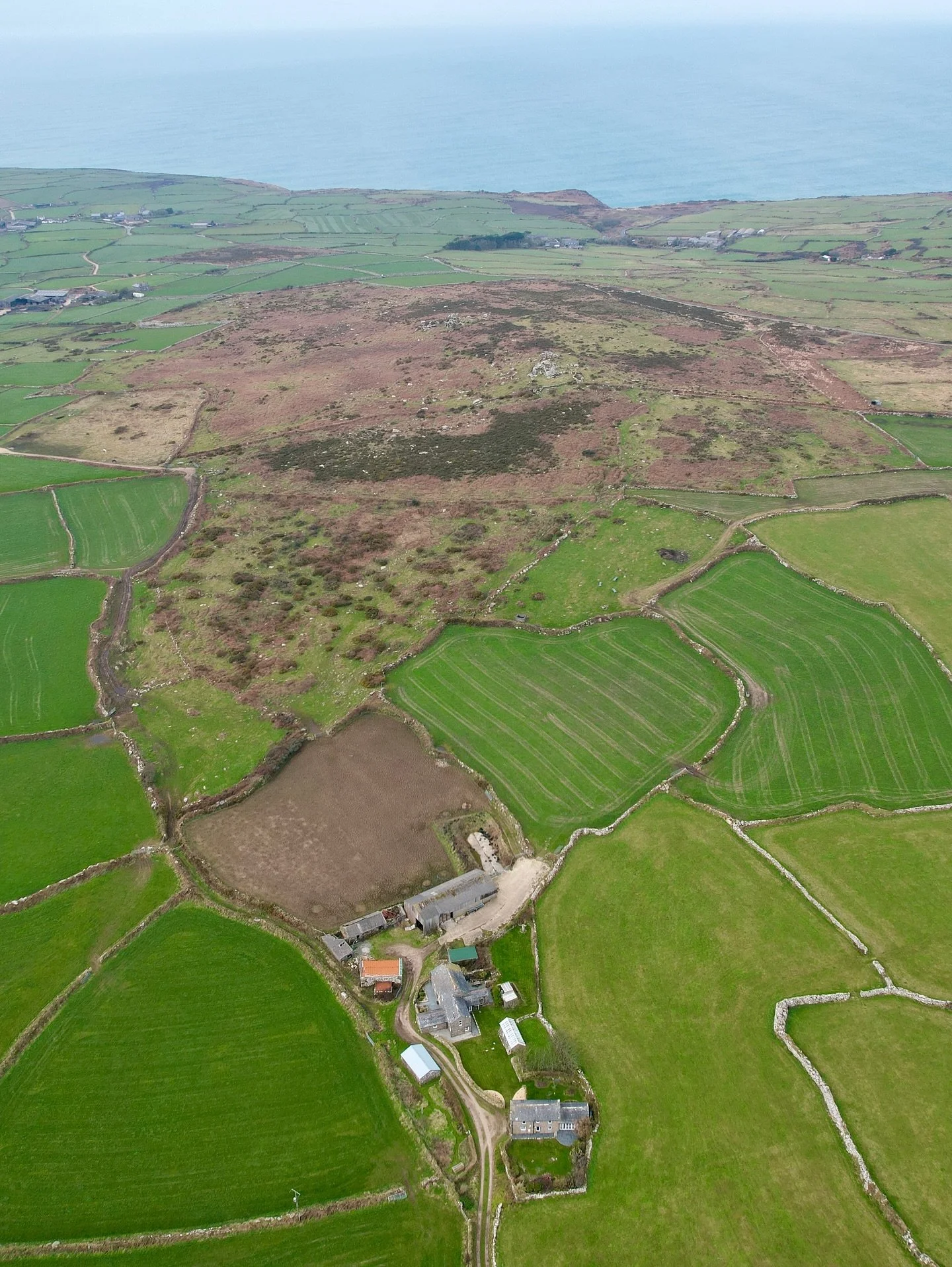 How lucky we are to work in a place shaped by rugged granite walls, green fields and ancient monuments. Time on site with Ben and at the nearby quarry reinforced how the stone holds the character of the whole landscape. 

These early steps are helpin