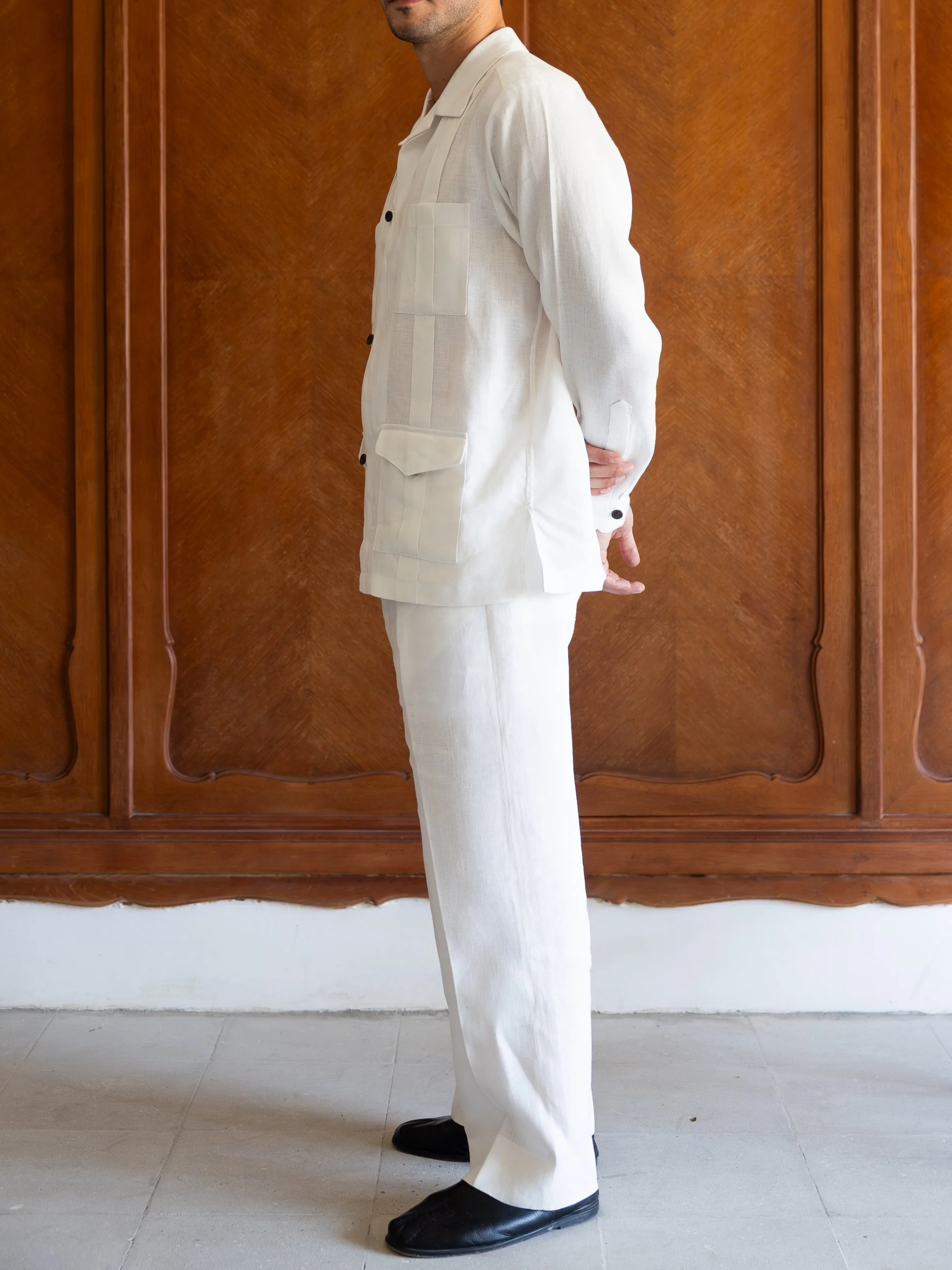 takm mazbūt : Off-White Trousers