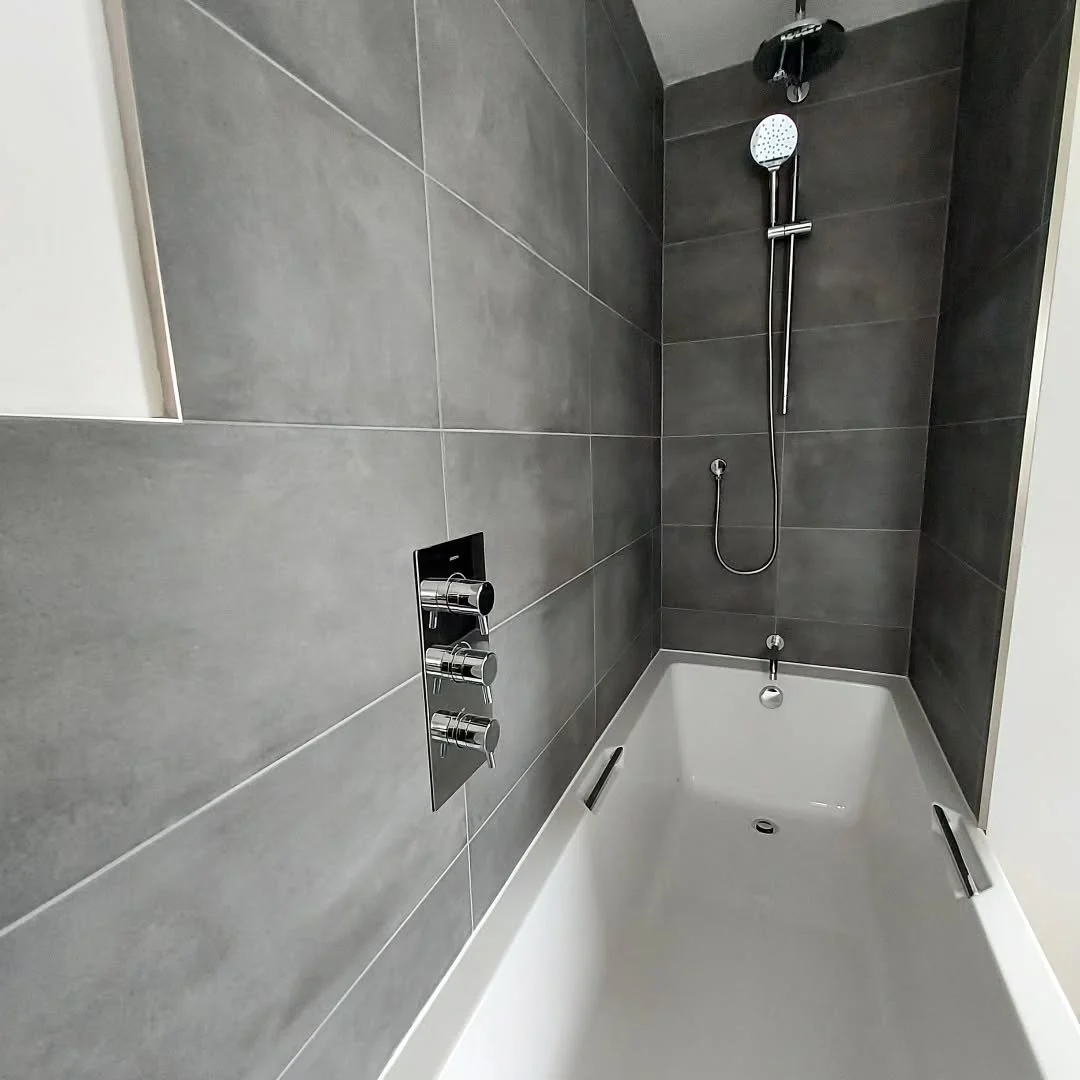 Clean and simple bath shower installation.