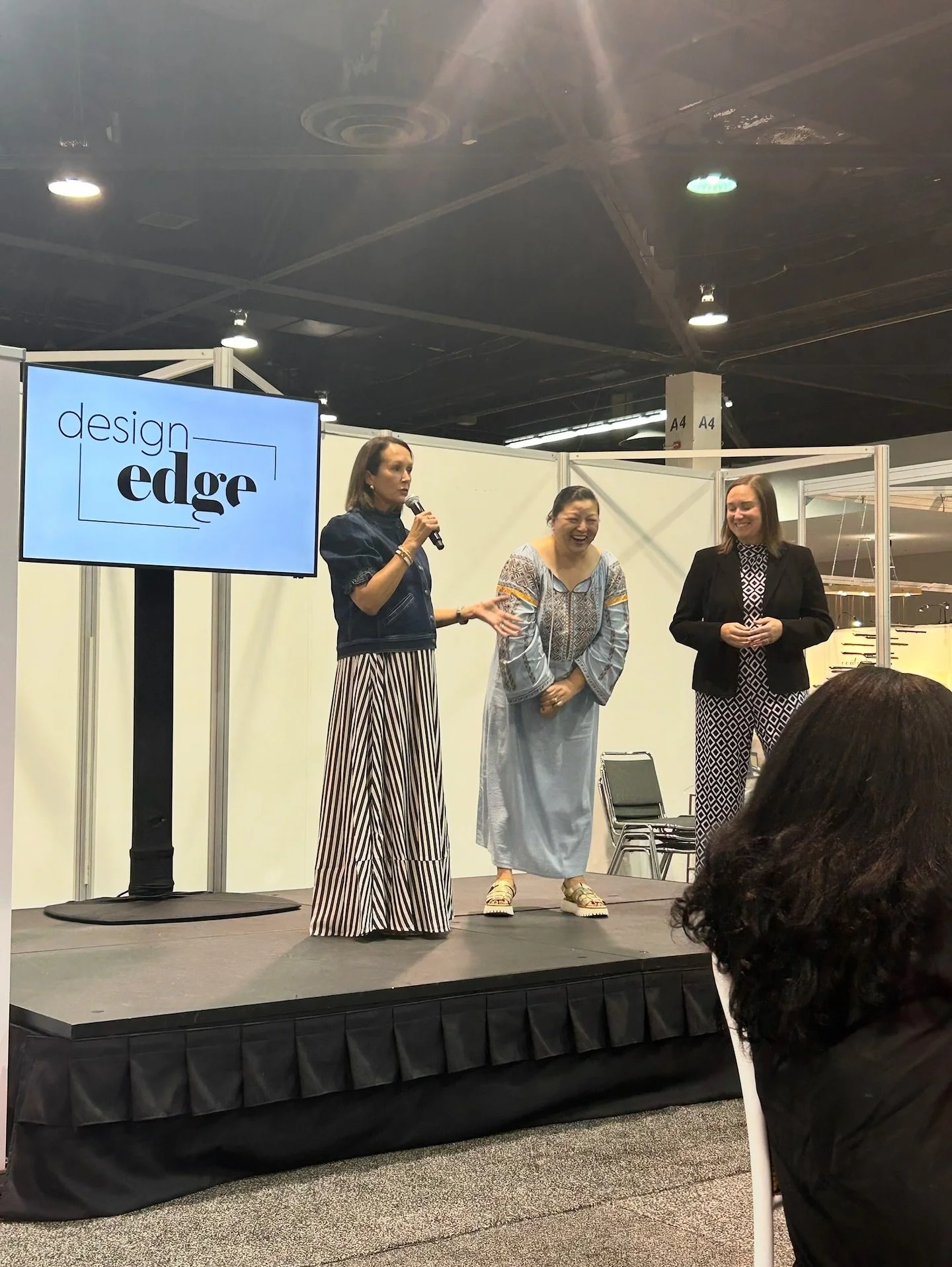 Scenes from @designedgeco last week&hellip;

#jkbhomedesign #designedge 

#highpointmarket #interiors #interiordesign #palosverdesestates #socalinteriordesigner