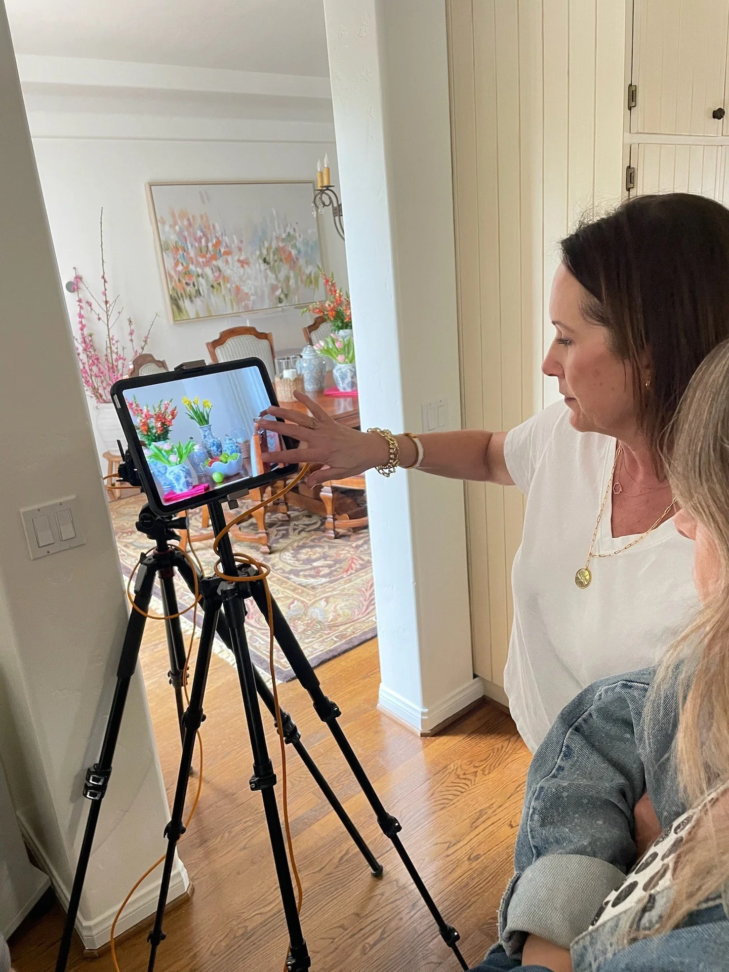 Spring is here! The perfet time for a little sneak peek of something we just wrapped ✨

The Reimagined Villa is bursting with colorful spring florals and I can't wait to share it with you. More to come this week&hellip; Stay tuned! 🤍

📍 Valmonte | 