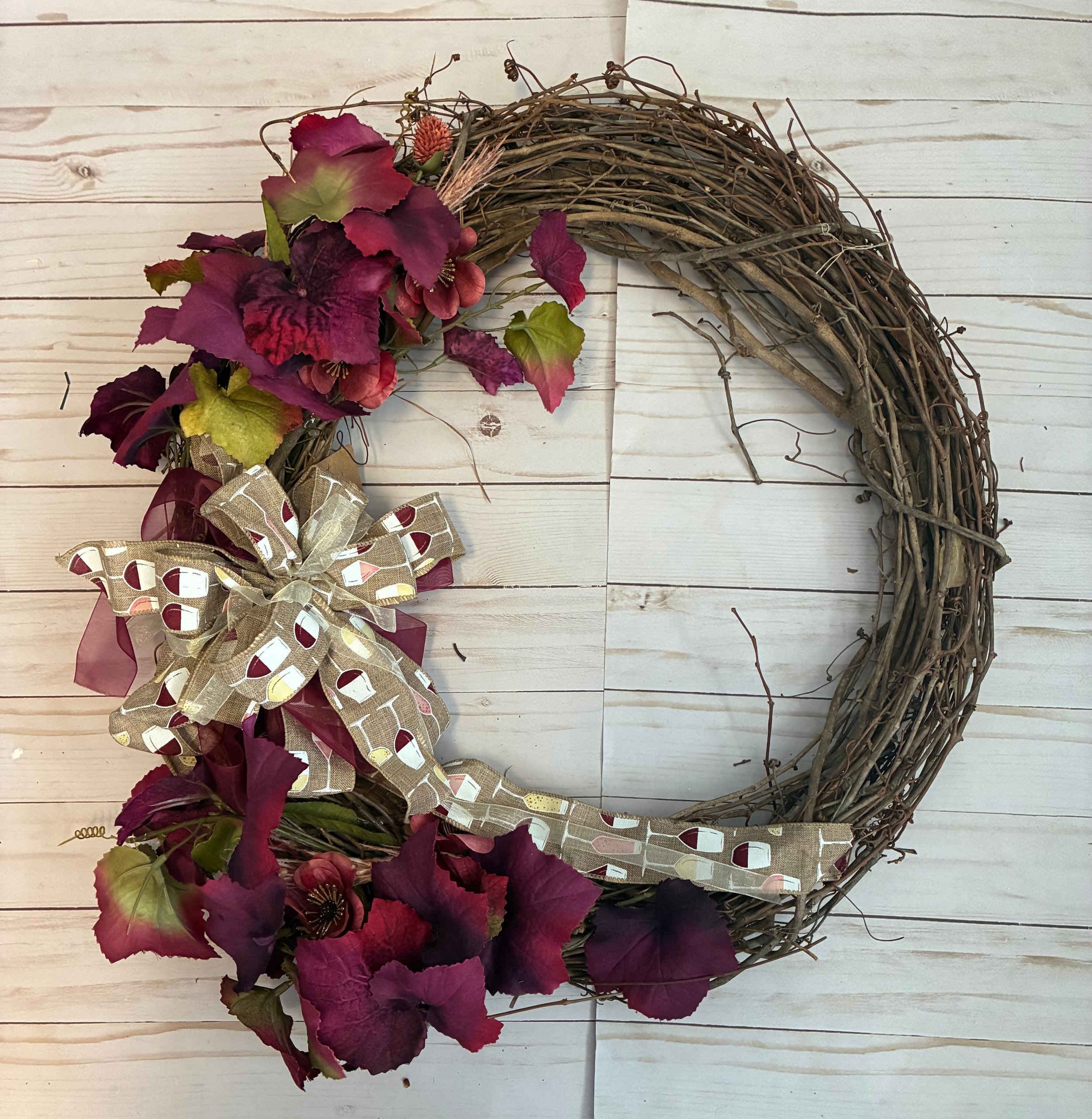 wine wreath paper bkgrd 26.jpg