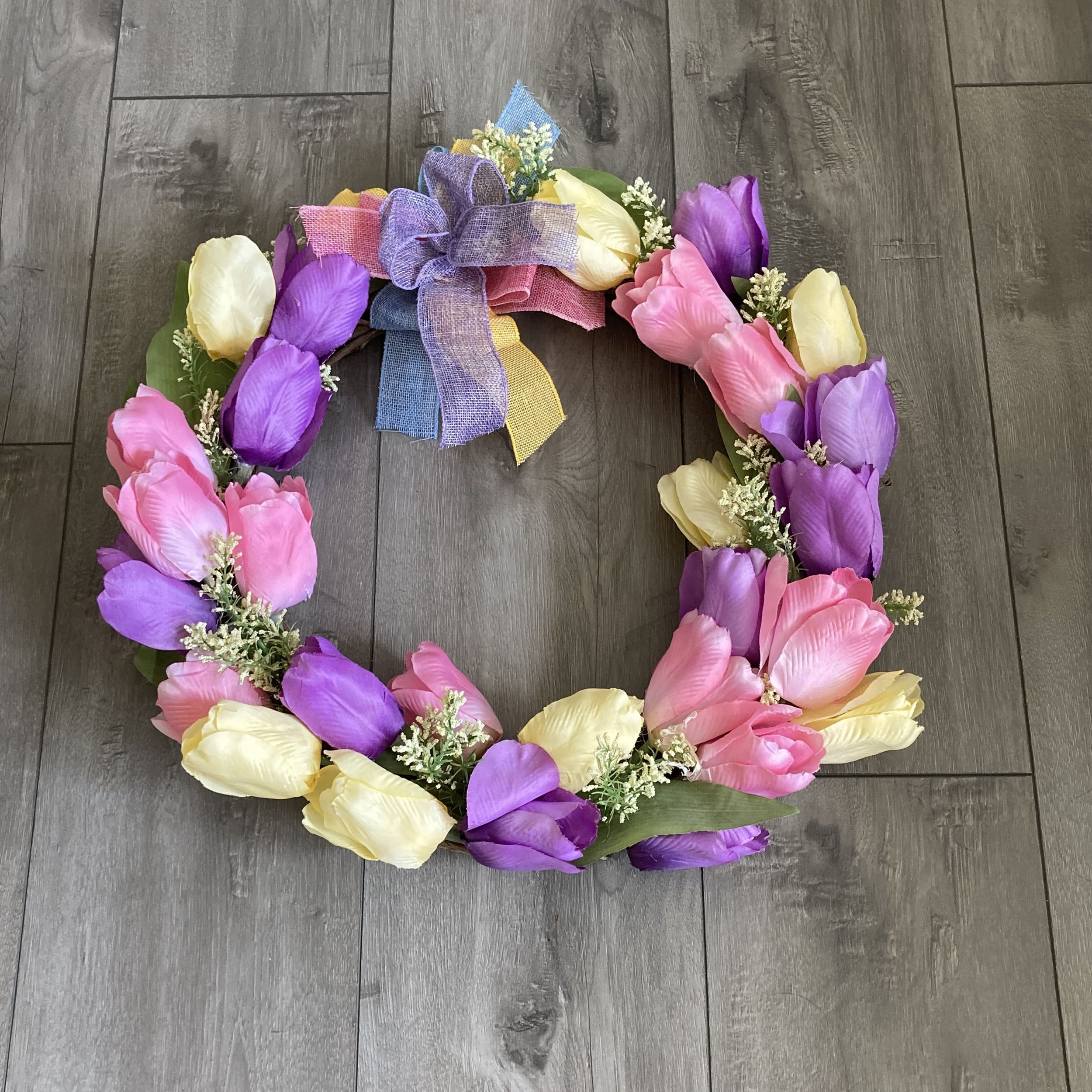 tulip wreath gray background (1).png