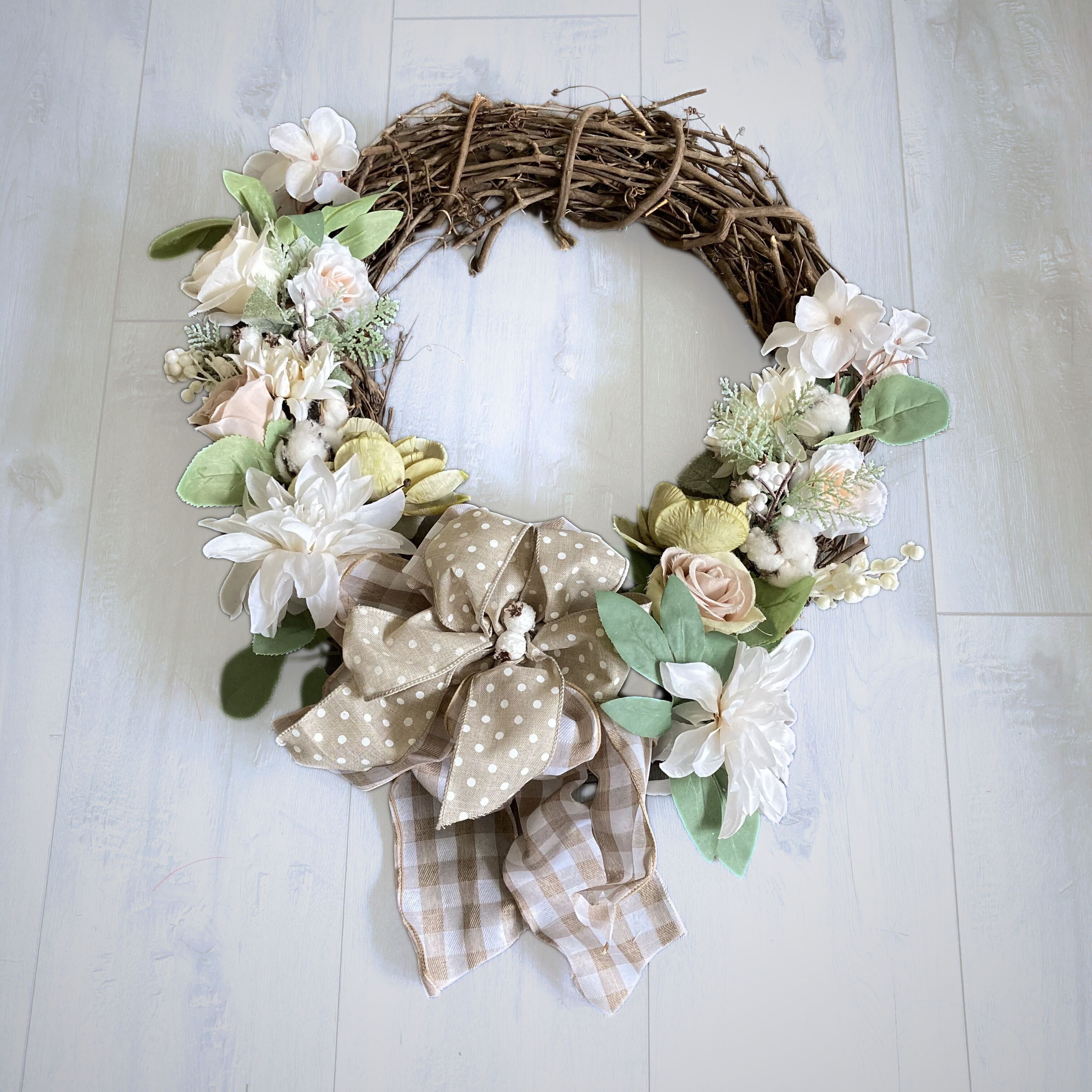 neutral wreath on white.png
