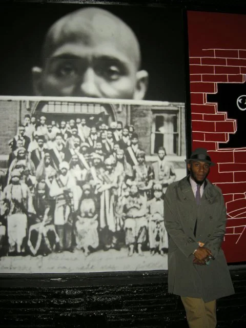 mos-def-in-front-of-hvw8.jpeg