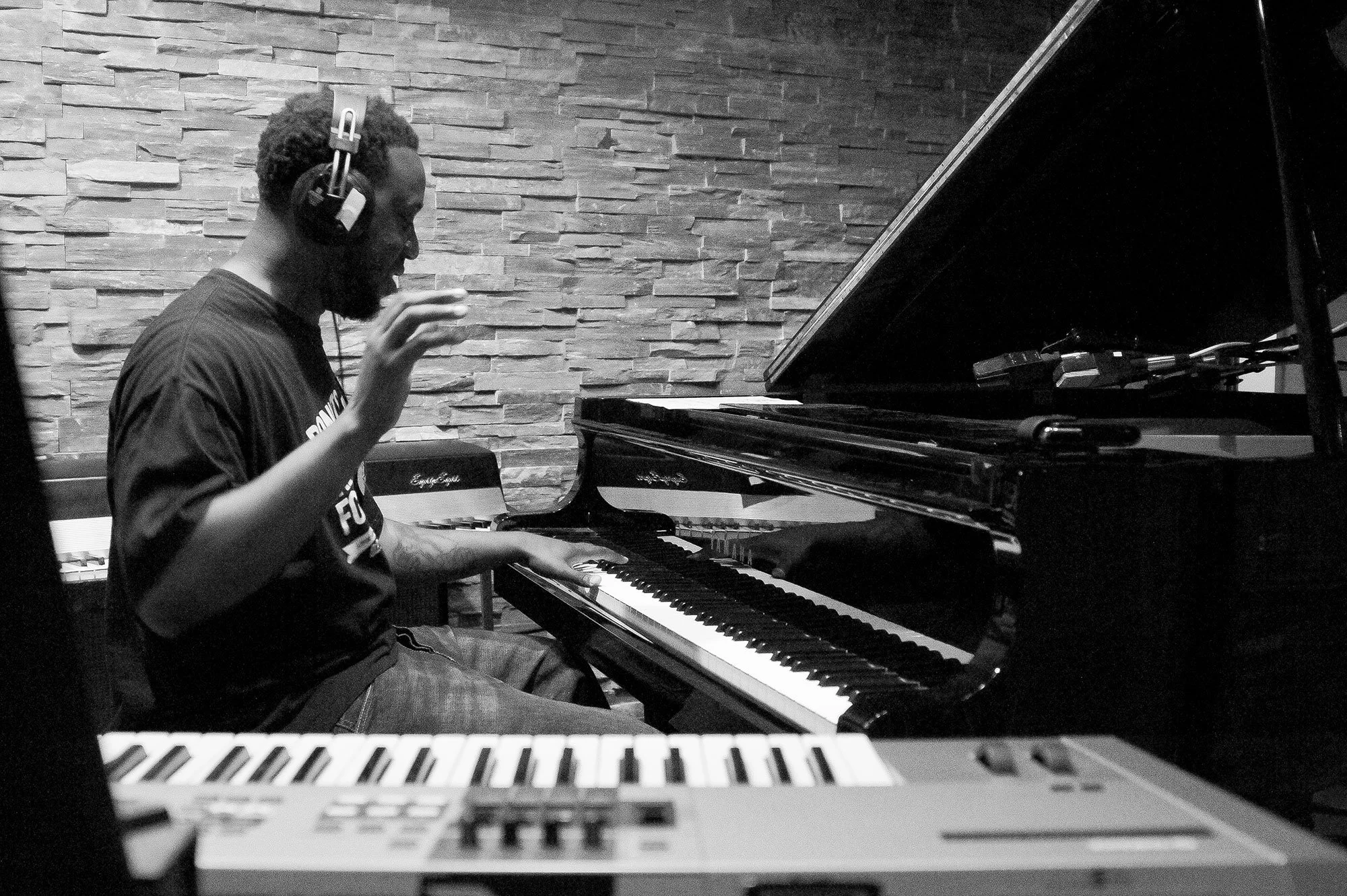 Robert Glasper Experiment - Black Radio EPK
