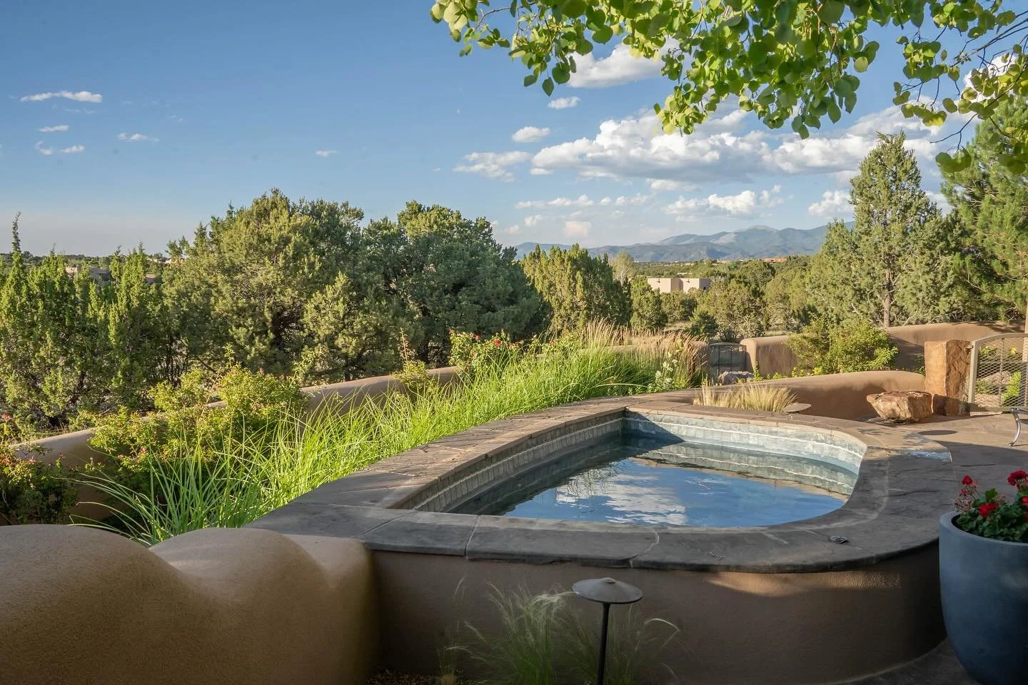 It&rsquo;s Not Just a House&mdash;It&rsquo;s a Lifestyle
Photos that tell the story of home, place, and possibility.

From cozy bungalows to modern builds, I bring the character of each space to life.

📍 Serving Santa Fe and Northern New Mexico.

#S
