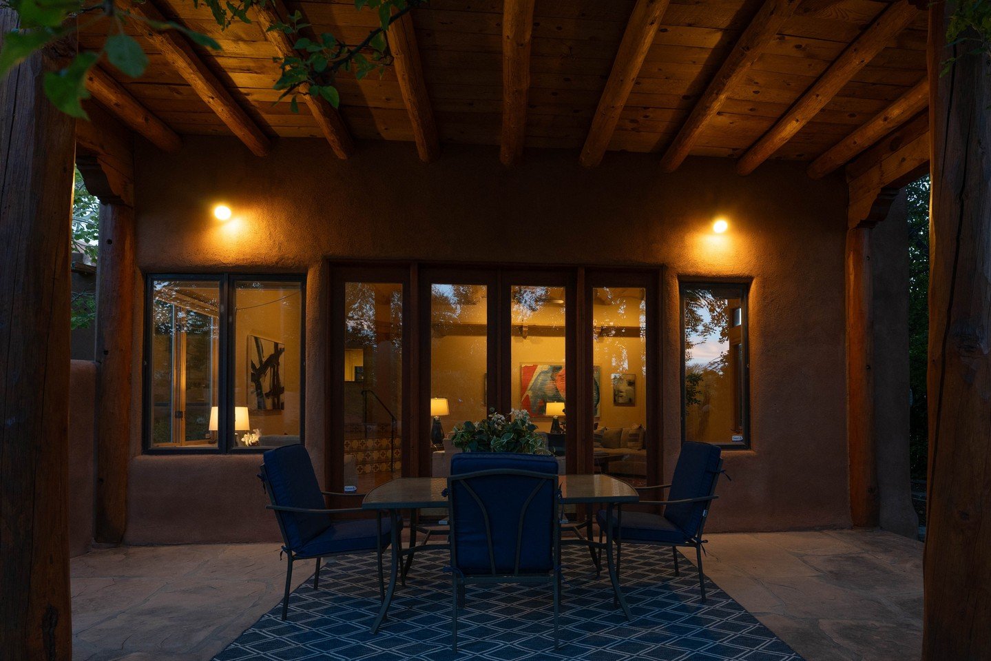 Real estate isn&rsquo;t just about square footage &mdash; it&rsquo;s about connection.⁠
Our photography captures the feeling of home &mdash; the light, the space, and the emotion that draws buyers in.⁠
⁠
🏡 Let&rsquo;s make every image feel like &ldq