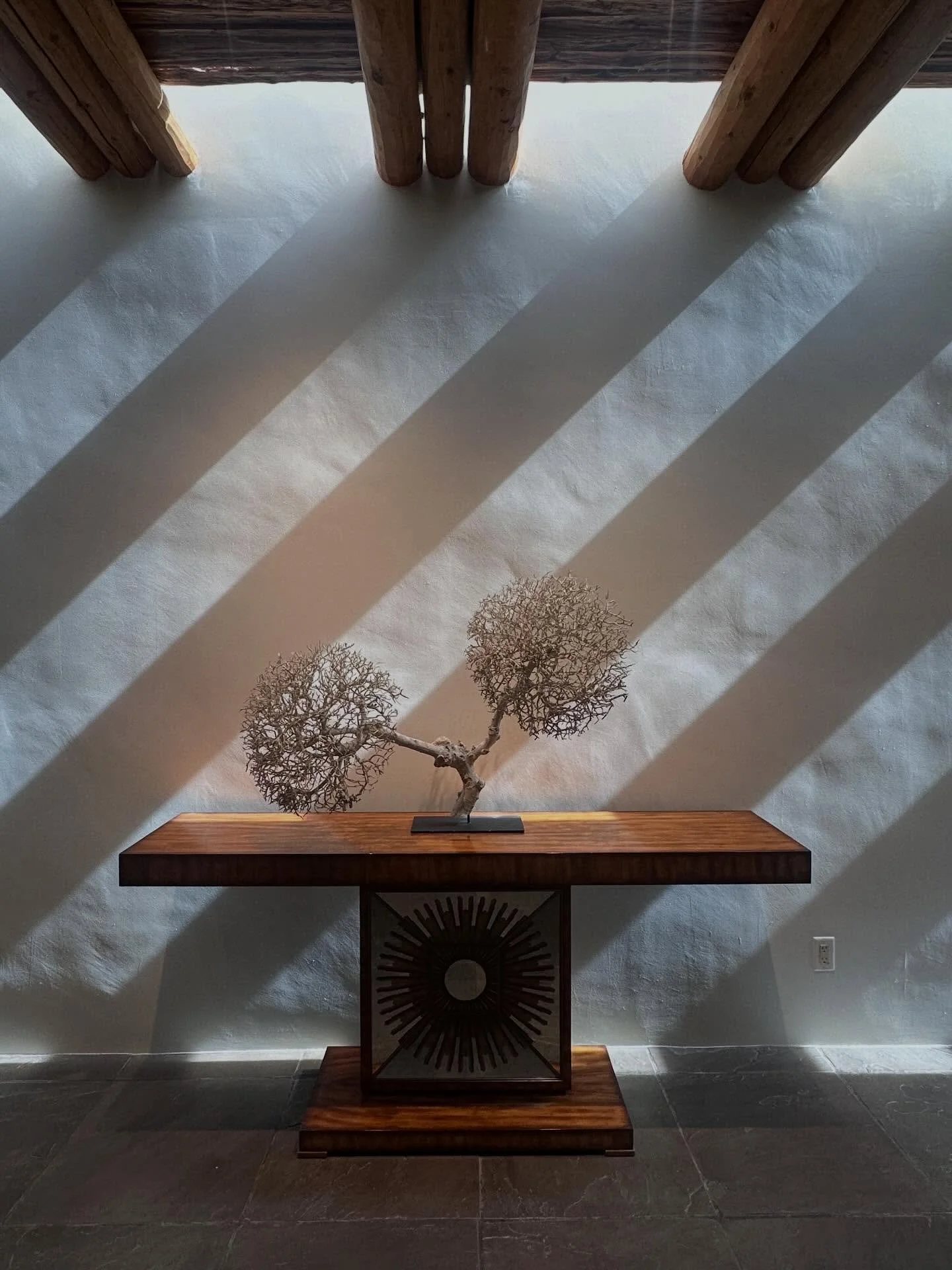 Beauty in architecture. 

I&rsquo;m grateful to be able to sit here with my camera and be part of this moment captured in time. The light, the ambiance. It&rsquo;s breathtaking. 

Grateful for my amazing clients. 

#realestatephotography #dreamhomeph