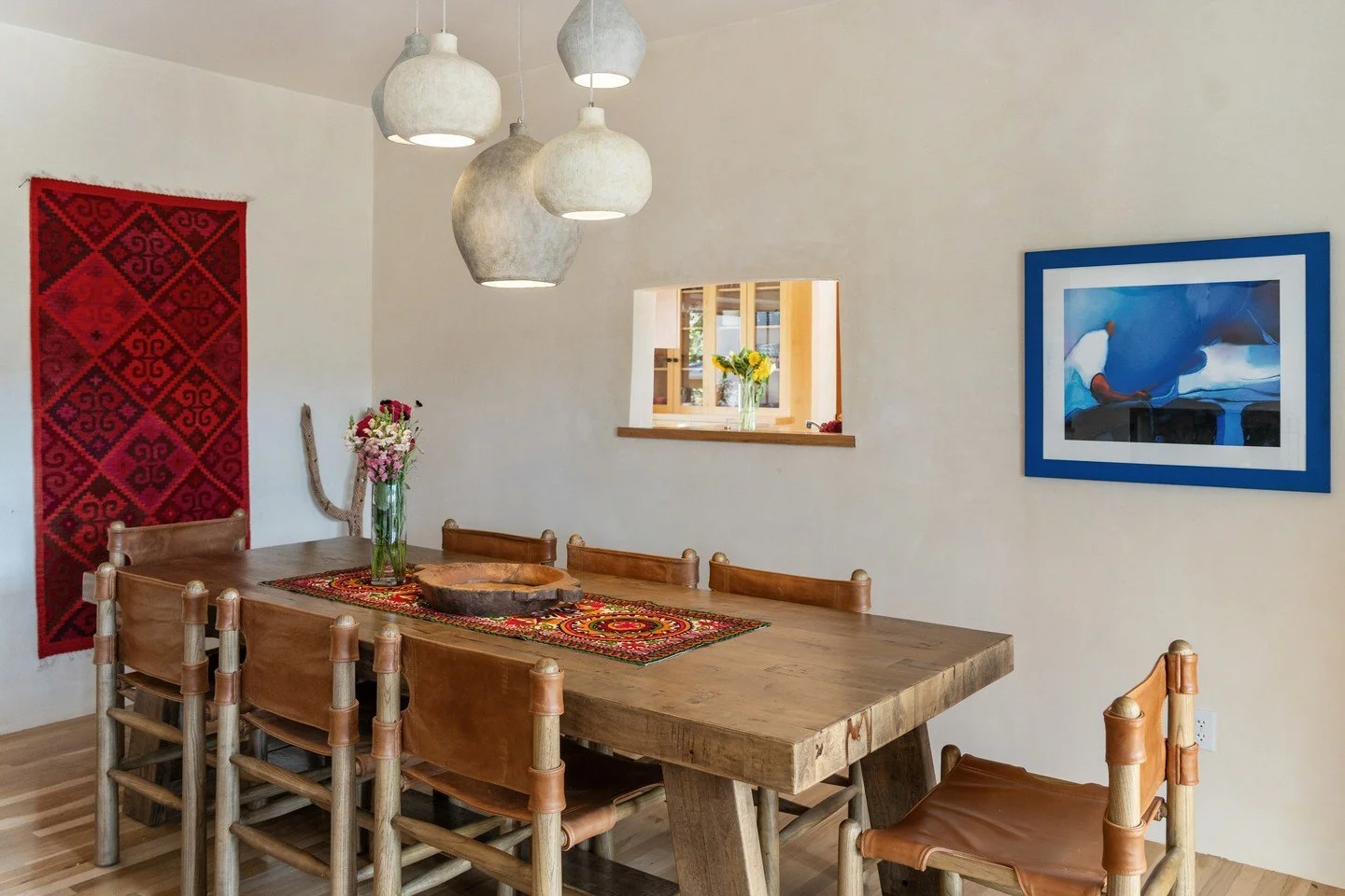 Your listings deserve better than dark corners and crooked lines. ⁠
Professional real estate photography helps buyers stop scrolling and start imagining themselves at home.⁠
⁠
#RealEstatePhotography #SantaFeRealEstate #ListingPhotography #InteriorPho